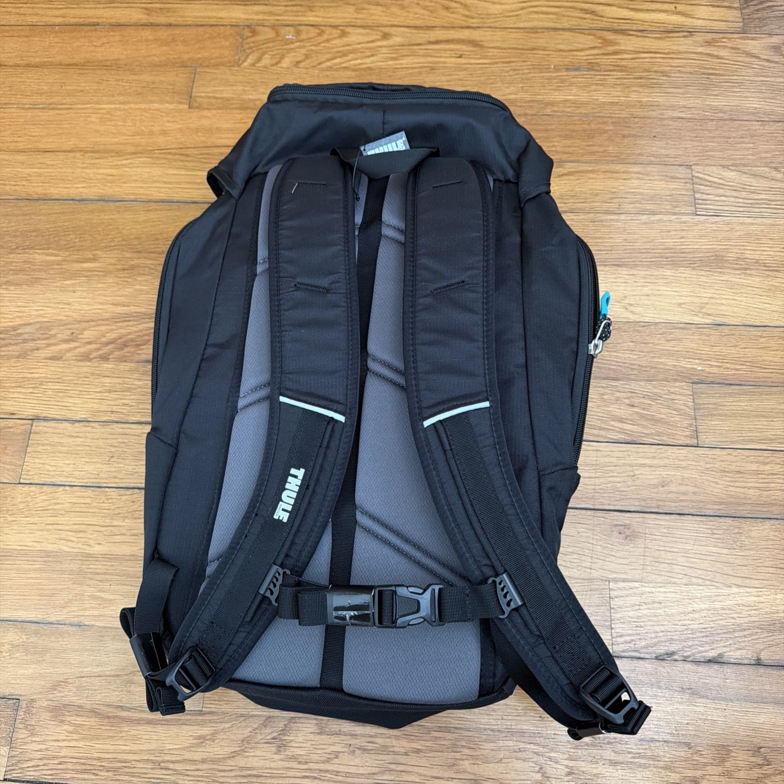 Thule Mosey 28L Daypack Hooded Backpack Black Laptop Bag Hiking Outdoor Travel