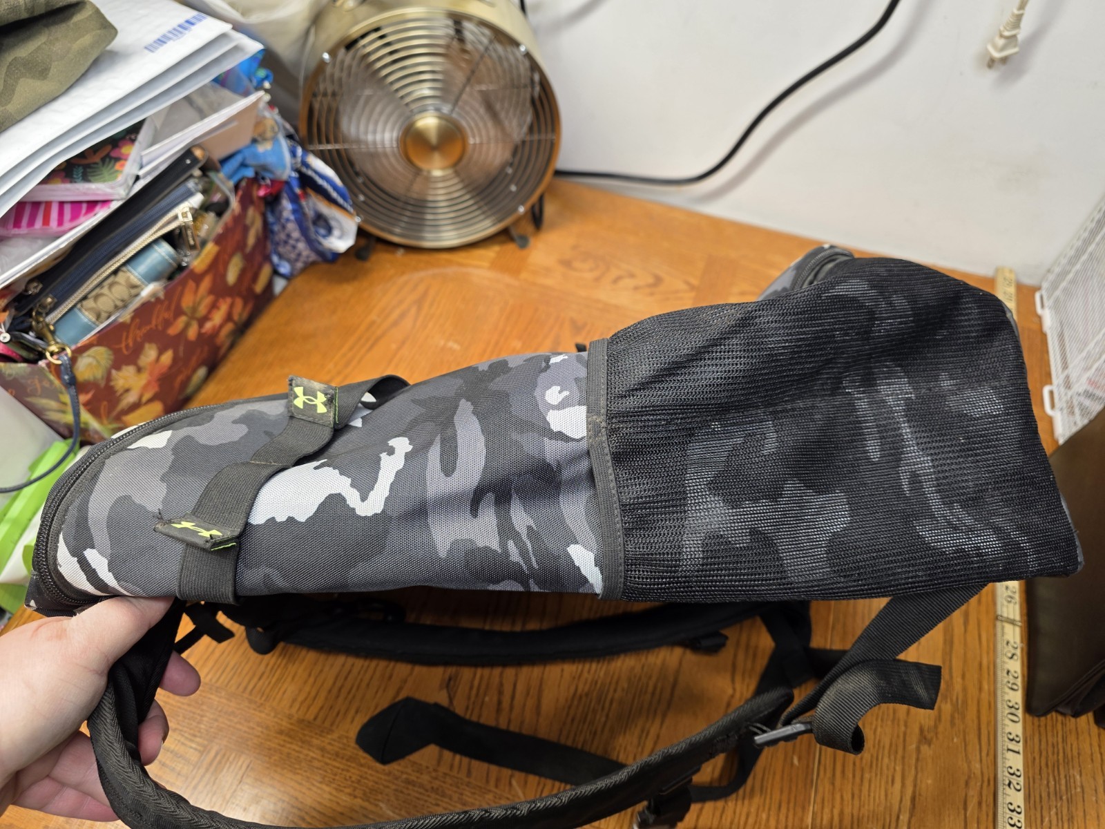 Under Armour Utility Personal Equipment Backpack 1369318 Gray Black HS-A1-1