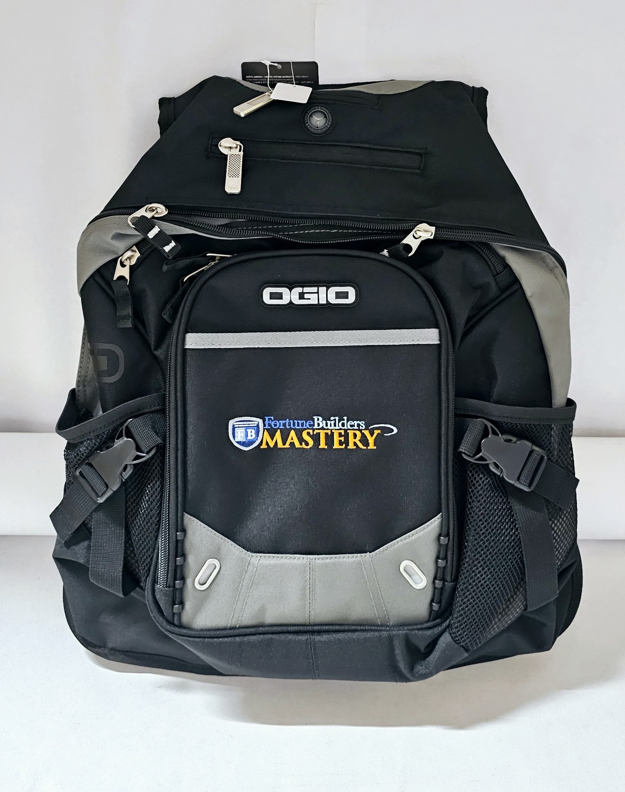 ***Ogio +40231-3 Fortune Builders Mastery (Full Size) Black/Grey Backpack***