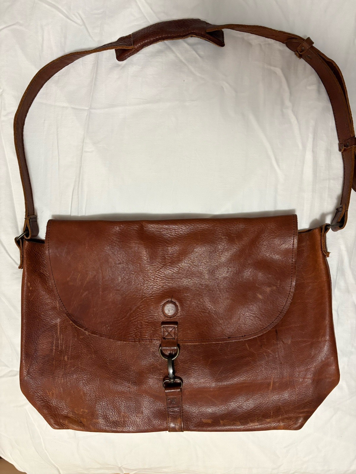 Duluth Trading Brown Leather Brief Case Men’s Adjustable Strap Inner Pockets