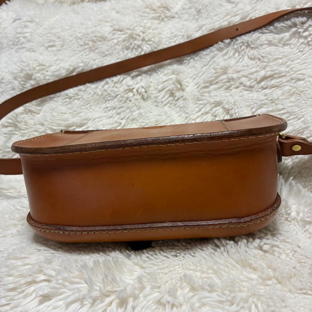 Brown Leather Shoulder Bag Flap Closure 24cm 9.4in Classic Style Strap 123cm