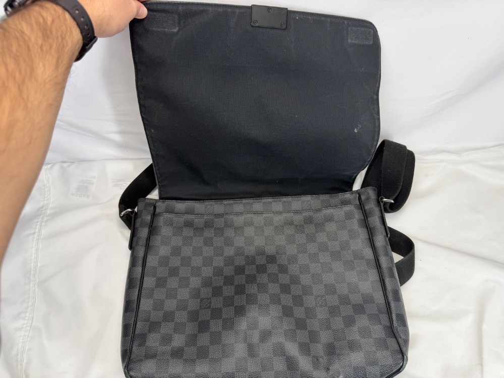 Louis Vuitton Daniel Messenger Damier Graphite SPB-MS 361118