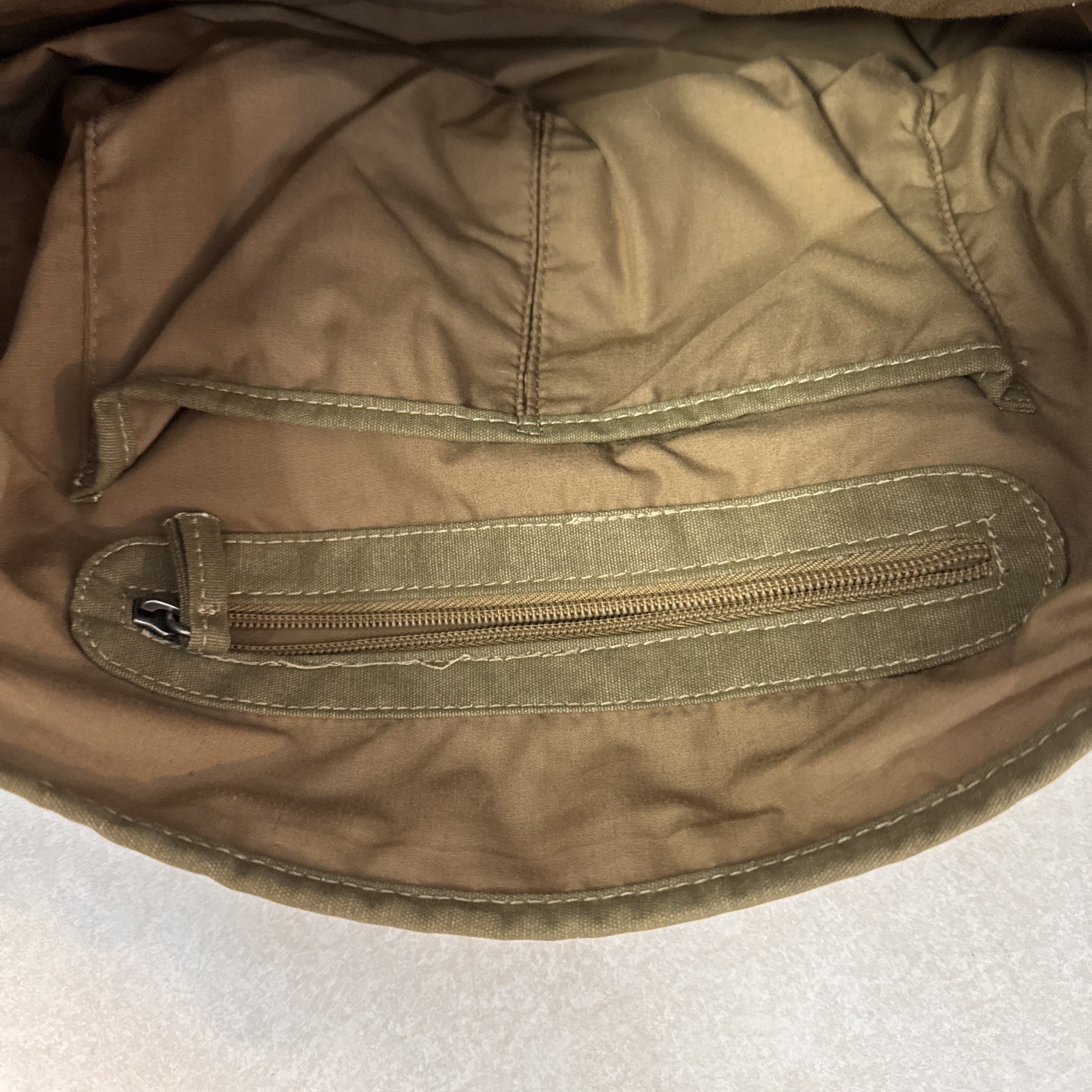 American Eagle Outfitters Canvas Utility Messenger Laptop Bag Flap Buttons Brown