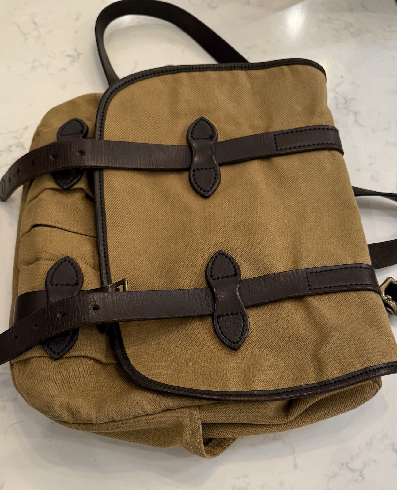Filson Medium Rugged Twill Field Bag