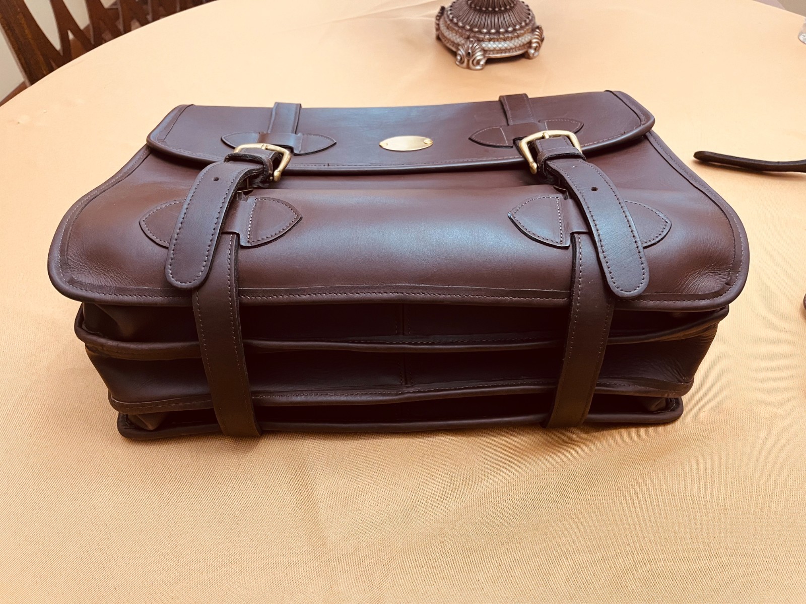 CUSTOM HIDE American Saddle Leather Briefcase / Messenger Bag / Lawyer Bag