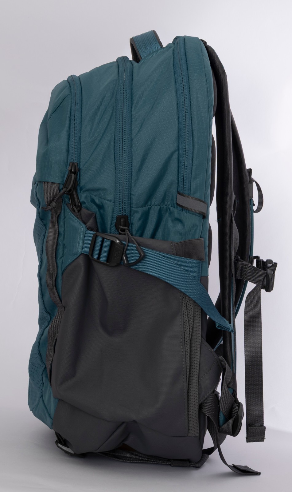 The North Face Recon Backpack Space Anthracite One Size NF0A52SHE30 NWT