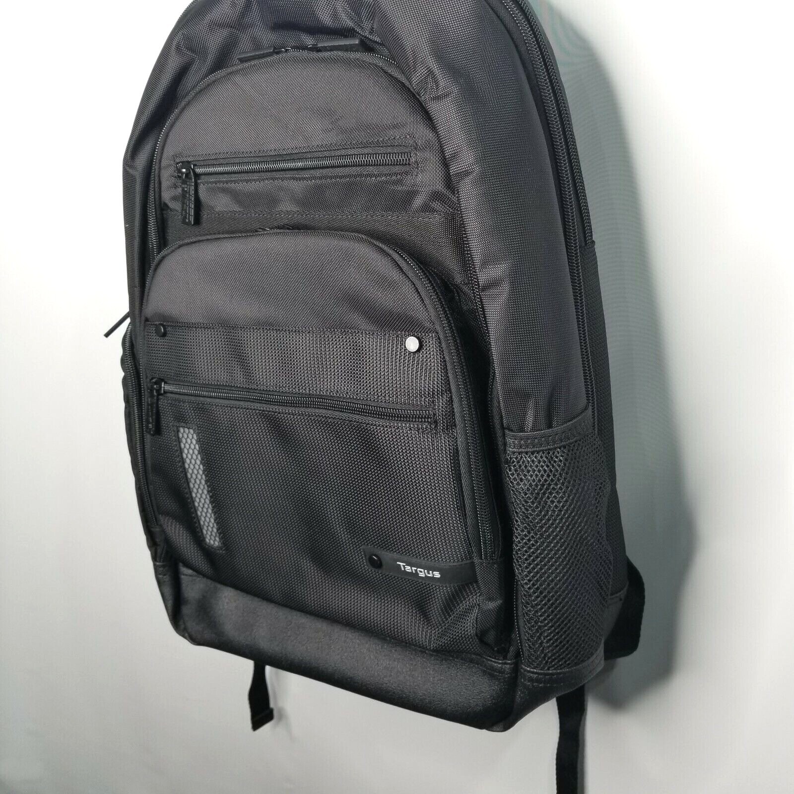 Targus Revolution 14″ Laptop Backpack Black TSA Checkpoint Friendly TEB012US