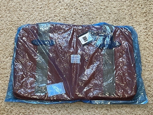 Filson Medium Tin Cloth Duffle Bag Rust Brown Red Brand New Tags NWT