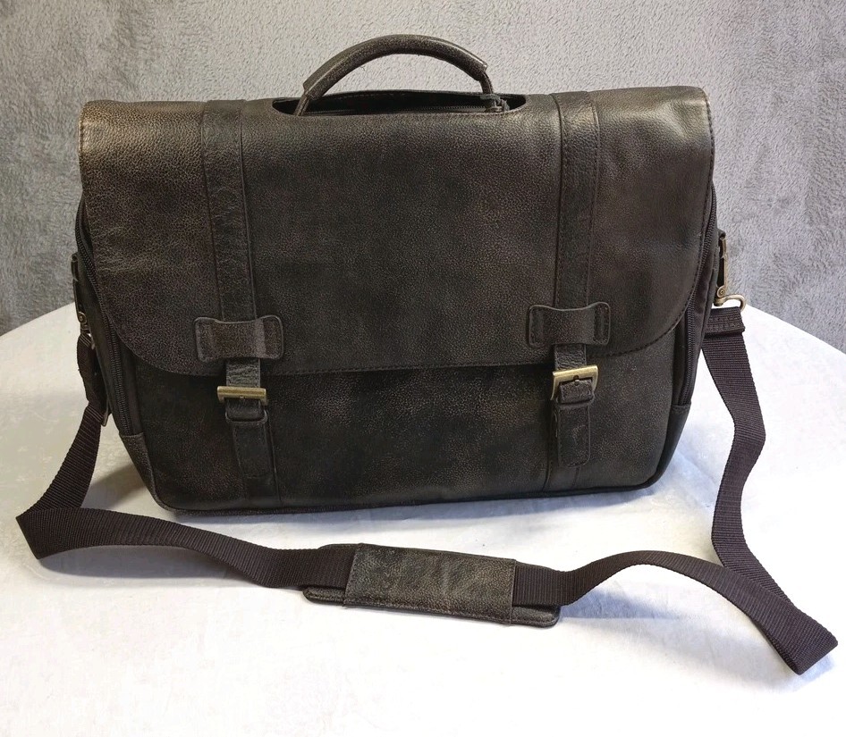 Black Rivet Leather Distressed Look Messenger Bag Large Laptop Black