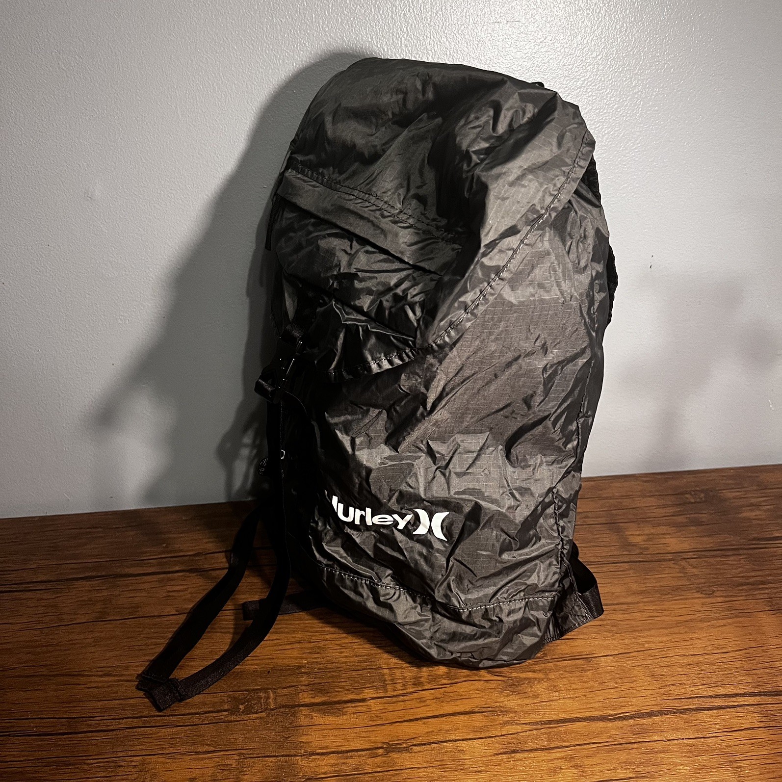 HURLEY PACKABLE BACKPACK MODEL HZQ020048NS 1028 GREY/BLACK