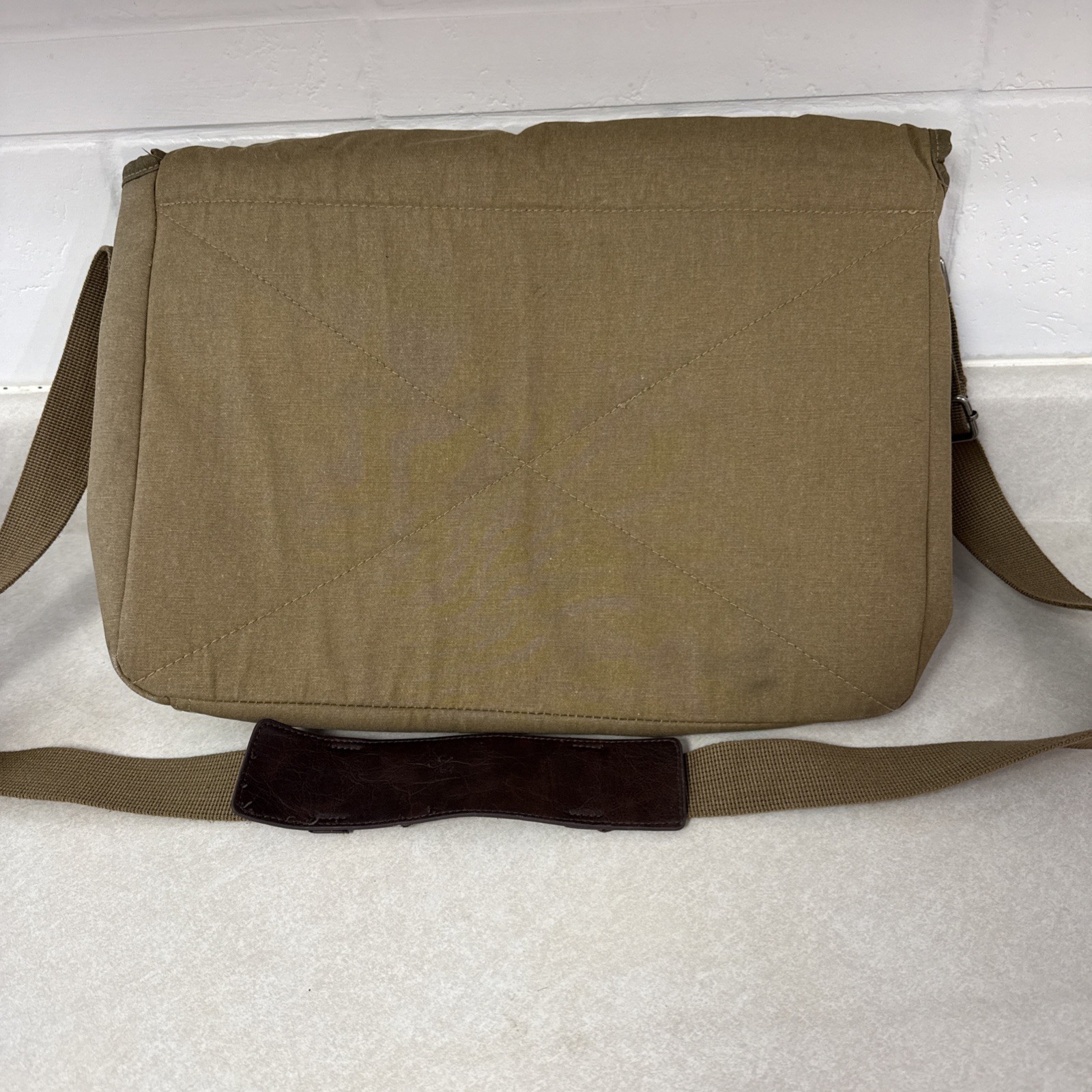 American Eagle Outfitters Canvas Utility Messenger Laptop Bag Flap Buttons Brown