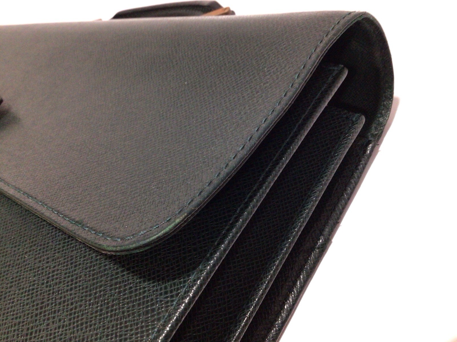 LOUIS VUITTON PARIS BRIEFCASE DOCUMENTS BAG – TAIGA / CODE MI0965 /GREAT
