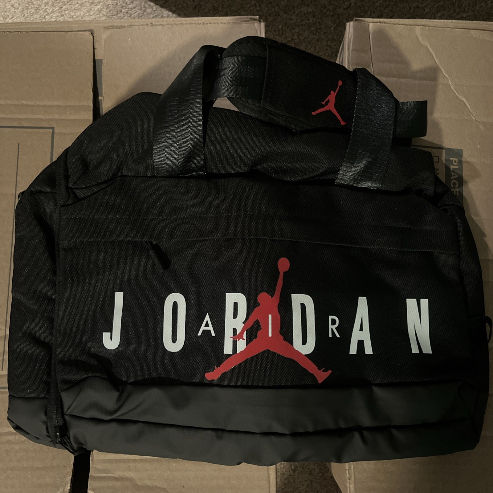 Nike Retro Air Jordan Velocity Duffle Bag Shoe Garage Black/Red S NEW