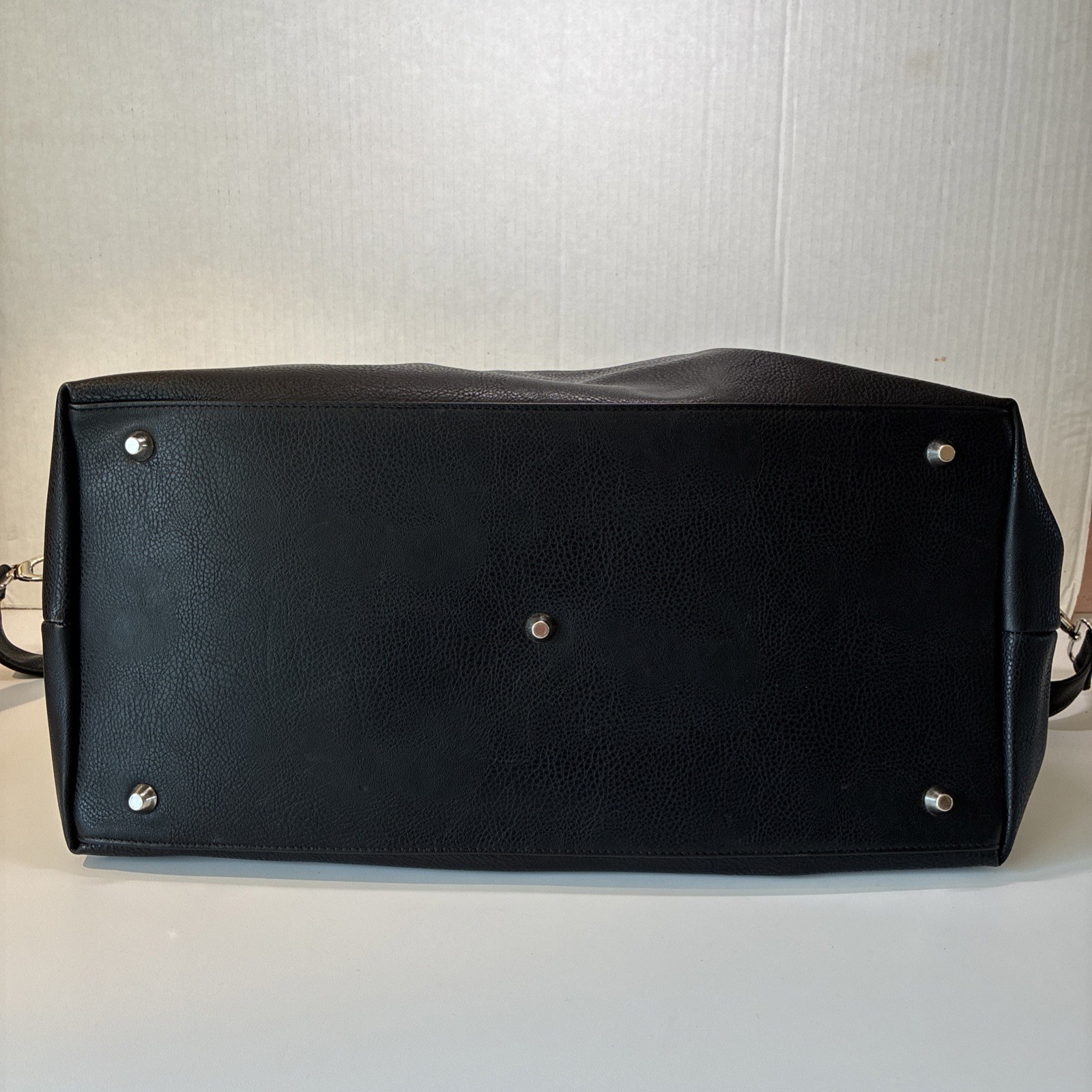 Brouk and Co Alpha Duffel Bag Luxurious Vegan Leather Black/Grey MSRP $156