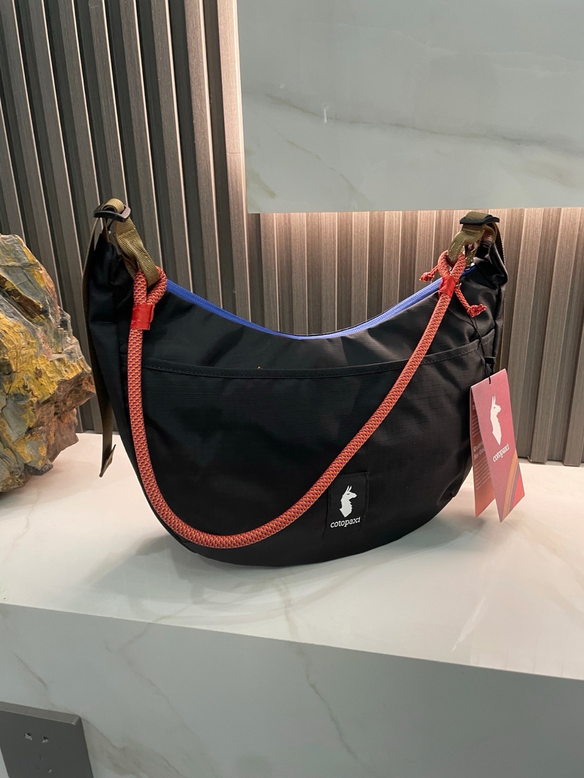 Cotopaxi Black 8L Commuter Shoulder Bag with Climbing Rope Strap 38x25x7cm