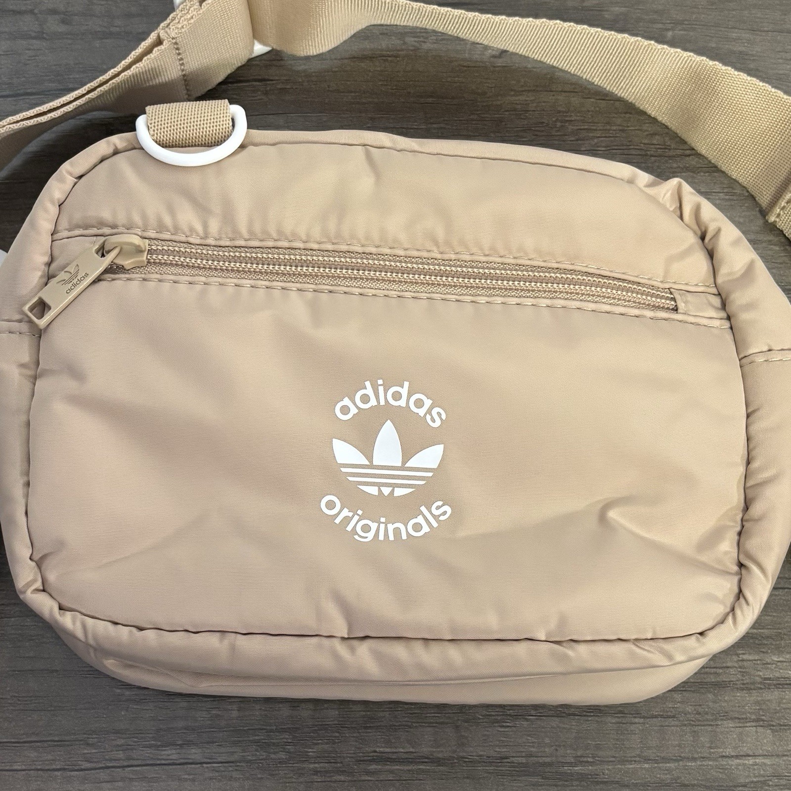 Adidas Original Puffer Pouch Magic Beige White Crossbody Fanny Hip Pack