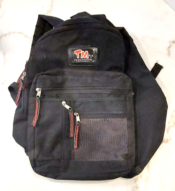 Trailmaker Equipment backpack 4 pocket front Multi-pocket inside – Black