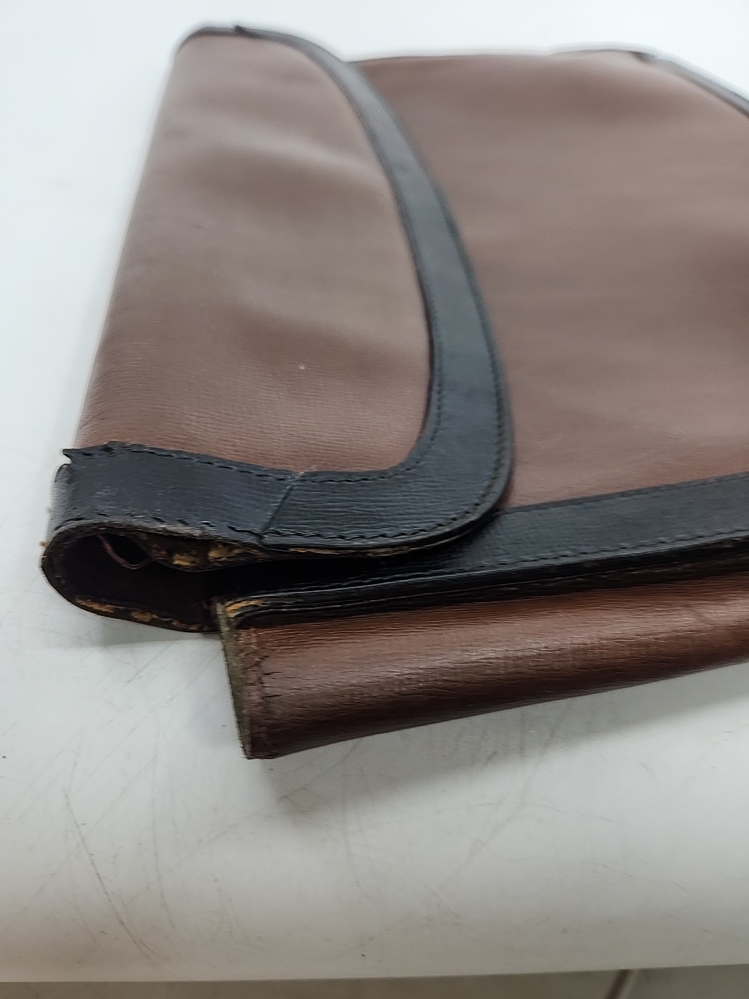 Vintage Mark Cross Leather Lockable Folder Portfolio Document Holder