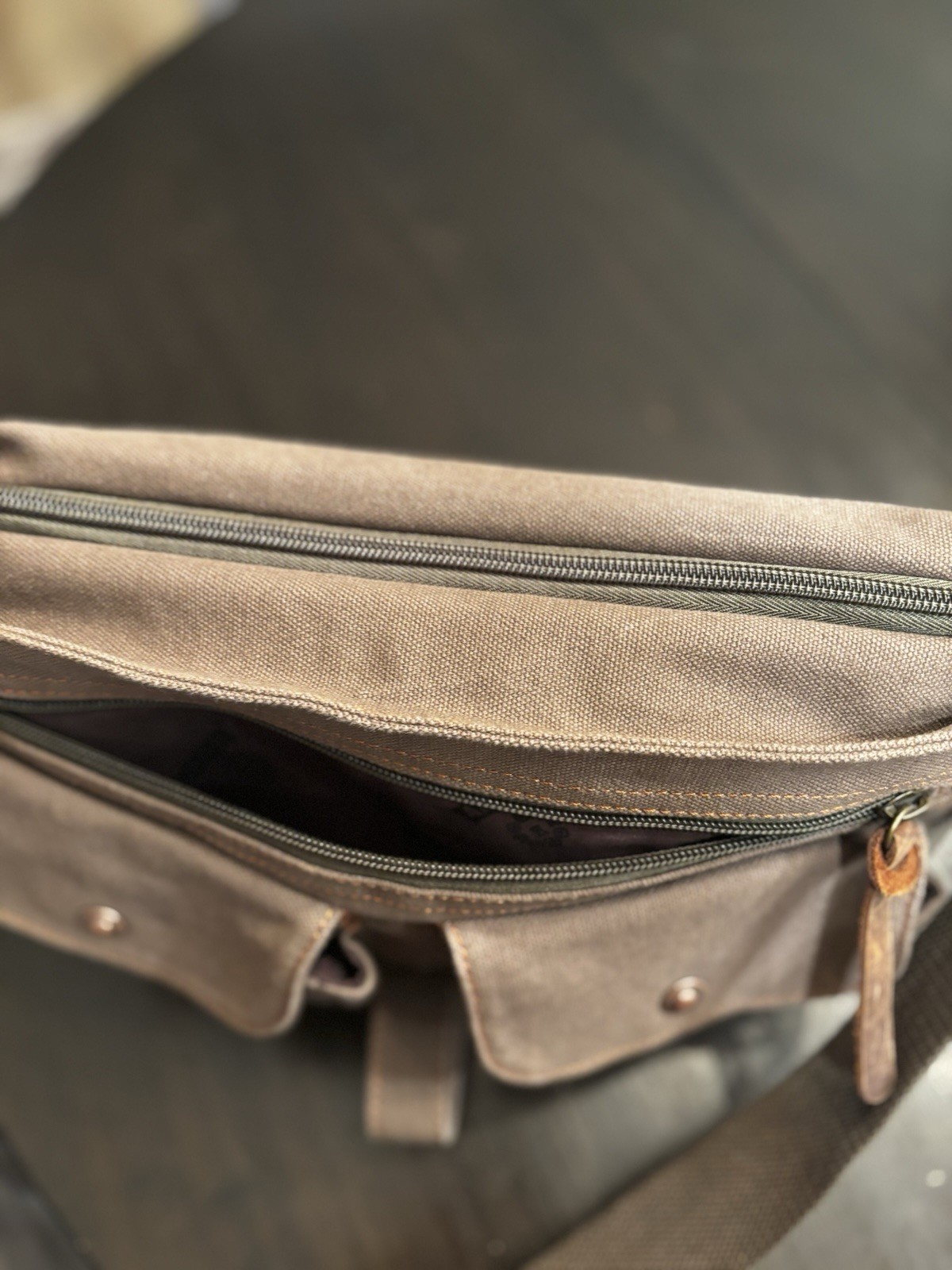 Augur Canvas Messenger Bag Adjustable Strap Pockets Brown Durable Rugged