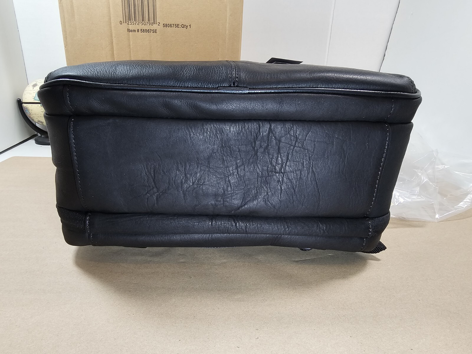 Kenneth Cole Reaction Manhattan Messenger Backpack Black 16″ Laptop $200 Retail
