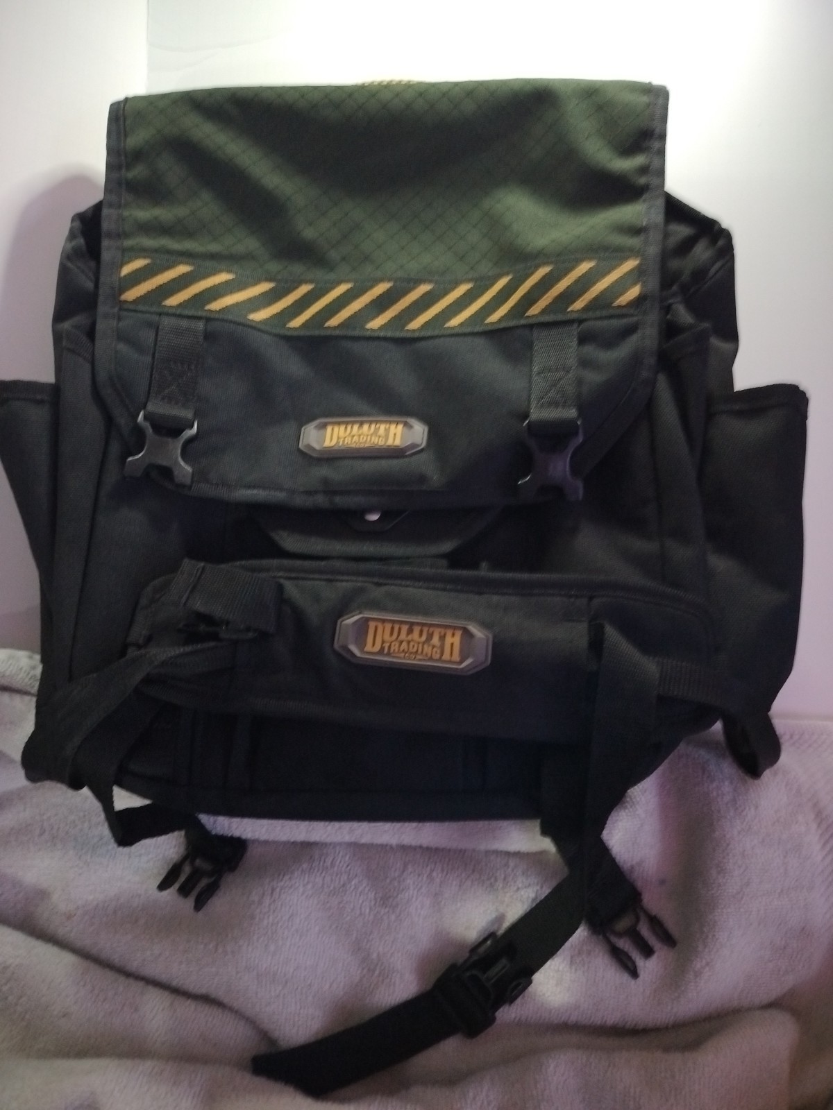 Duluth Trading Laptop Mechanic Electrician Multi Pocket Messenger Tool Bag Black