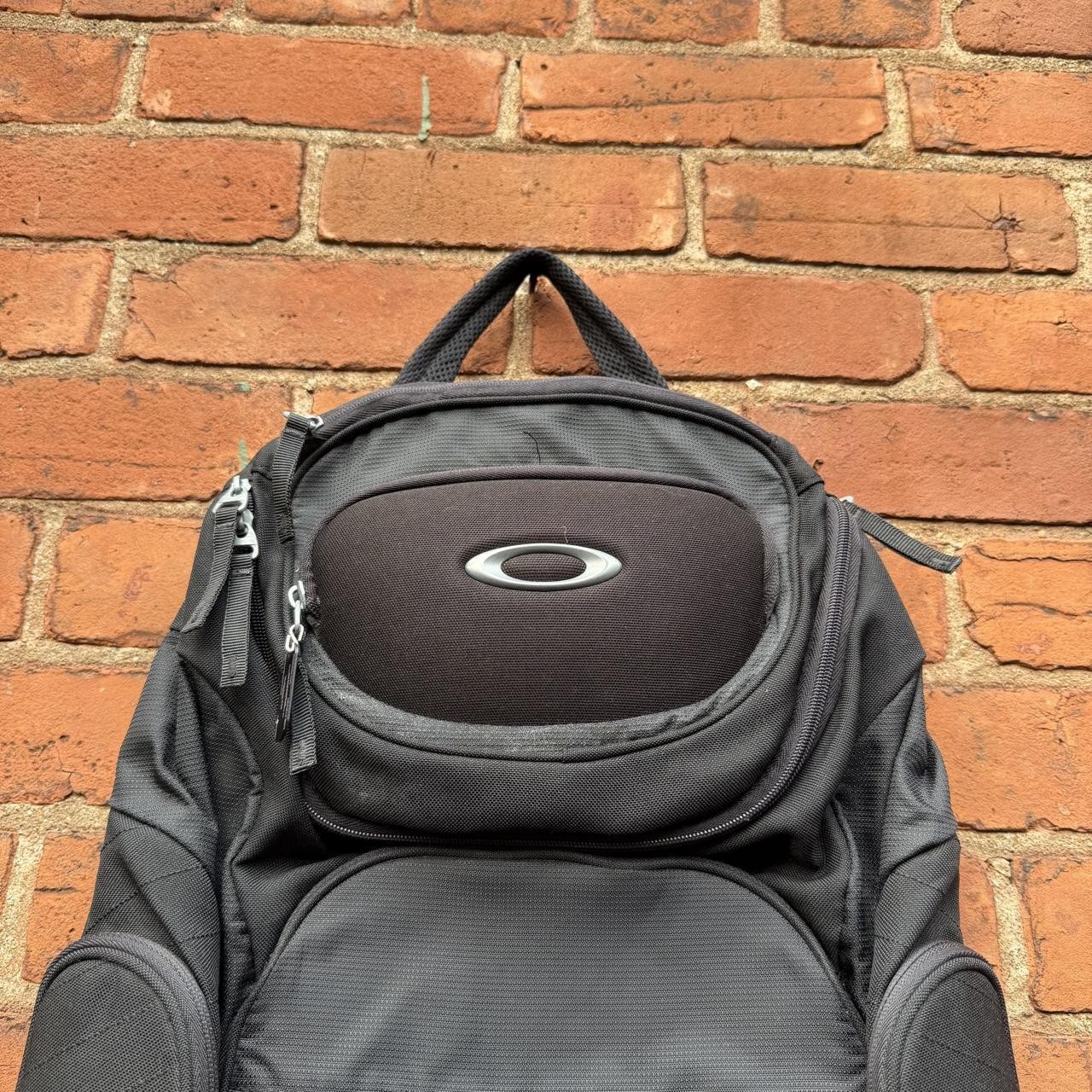 Vintage Oakley backpack 00s