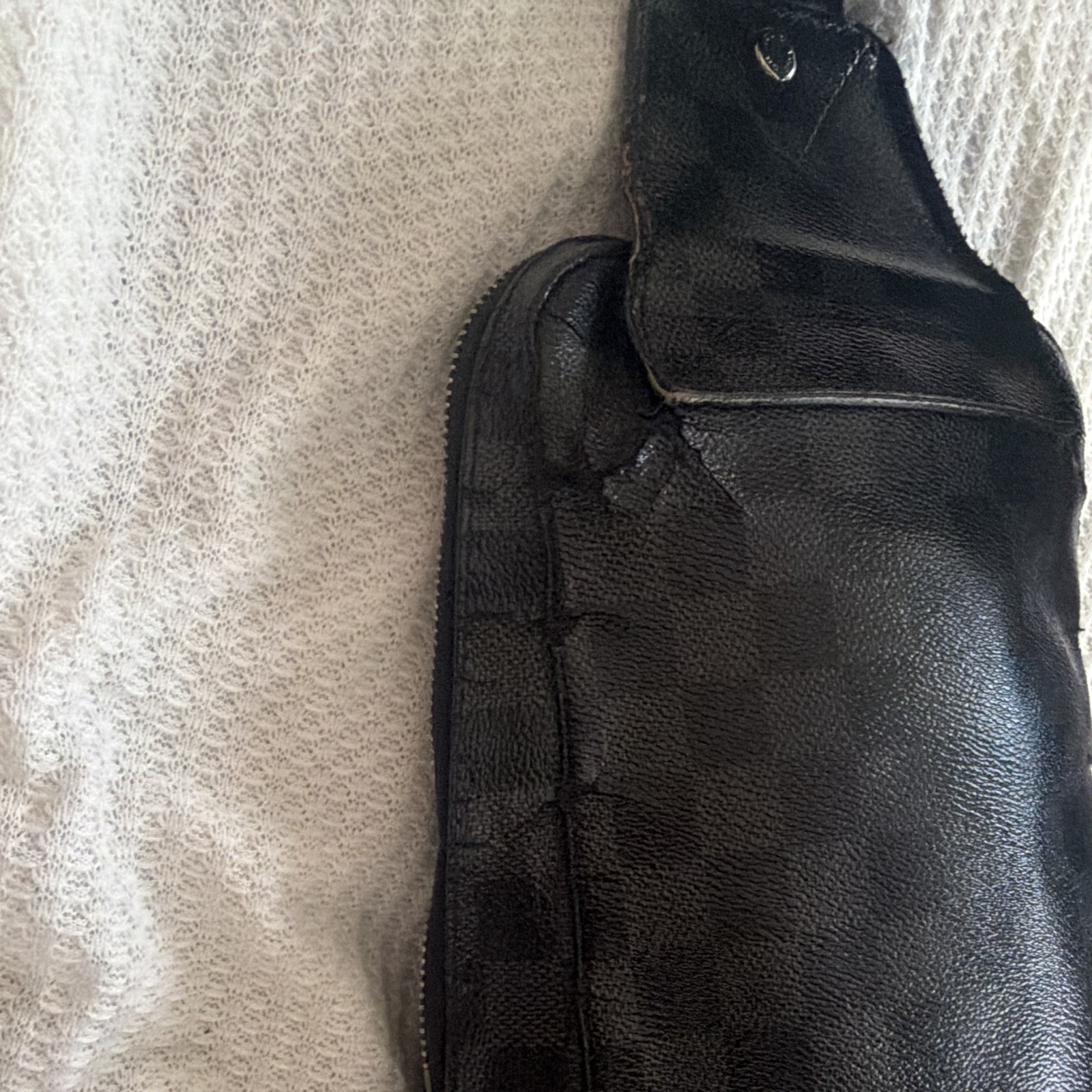 Men’s Black/Gray Checkered Crossbody Sling Bag Adjustable Strap Zip Closure