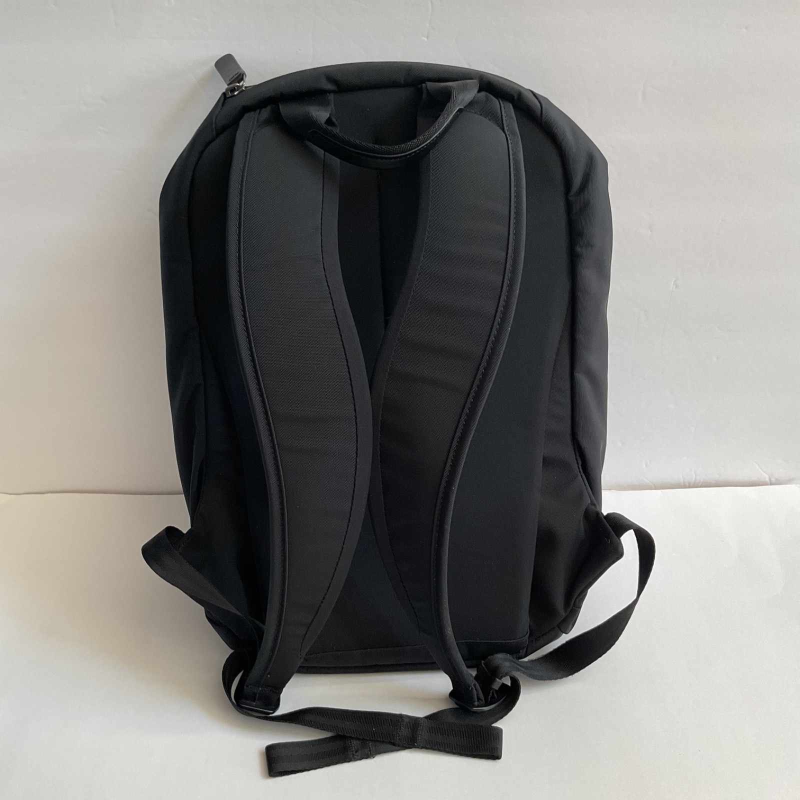 Bellroy Classic Compact 16L Backpack Black Lightweight Travel Hiking Gorpcore