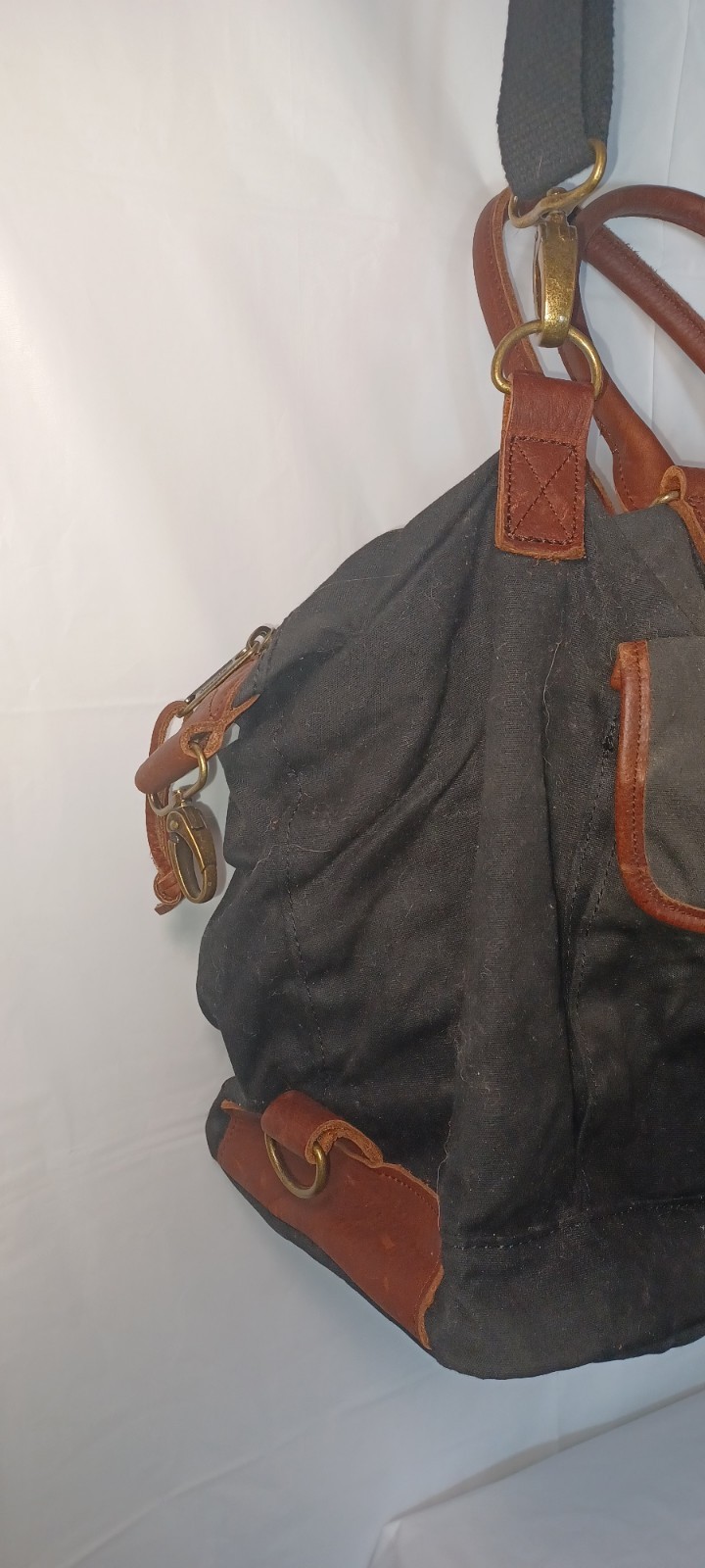 Duluth Trading Co Canvas and Leather Travel Duffle Bag Weekender Carry On Tote