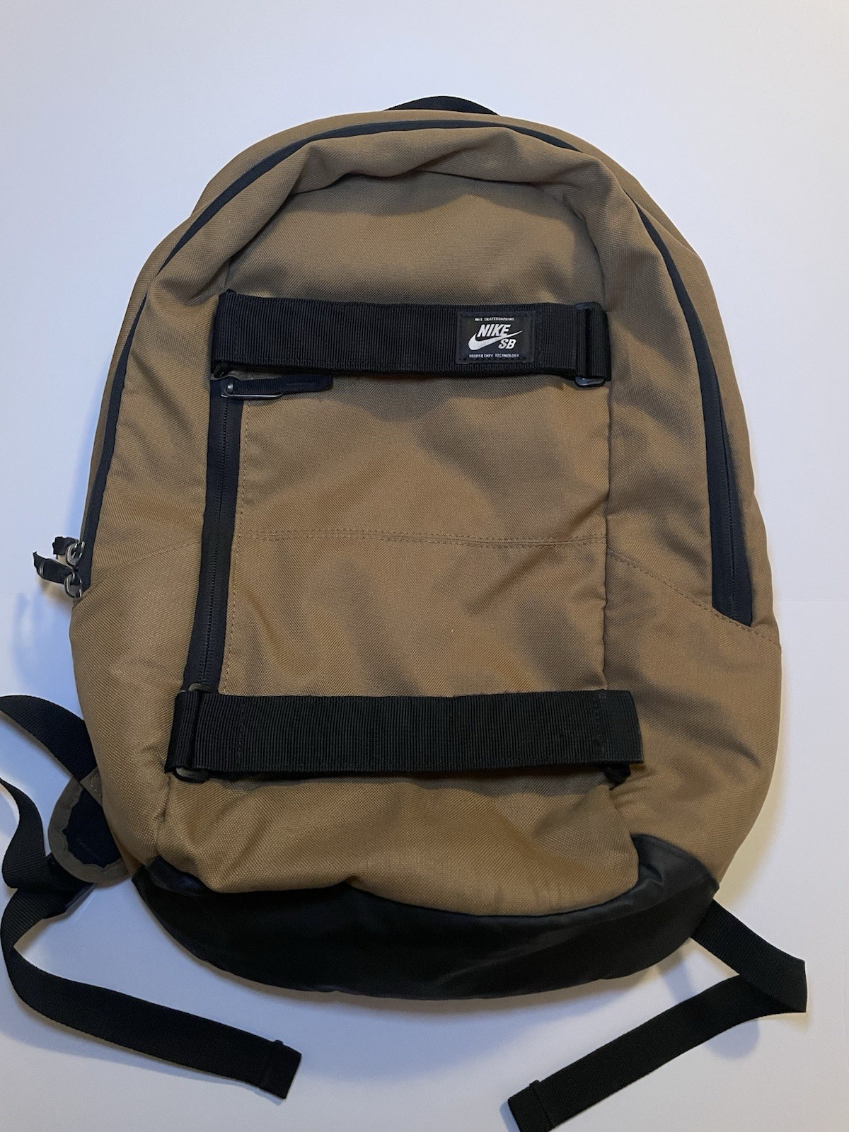 Nike SB Courtyard Skateboard Backpack Coyote Tan Brown Skate Carry