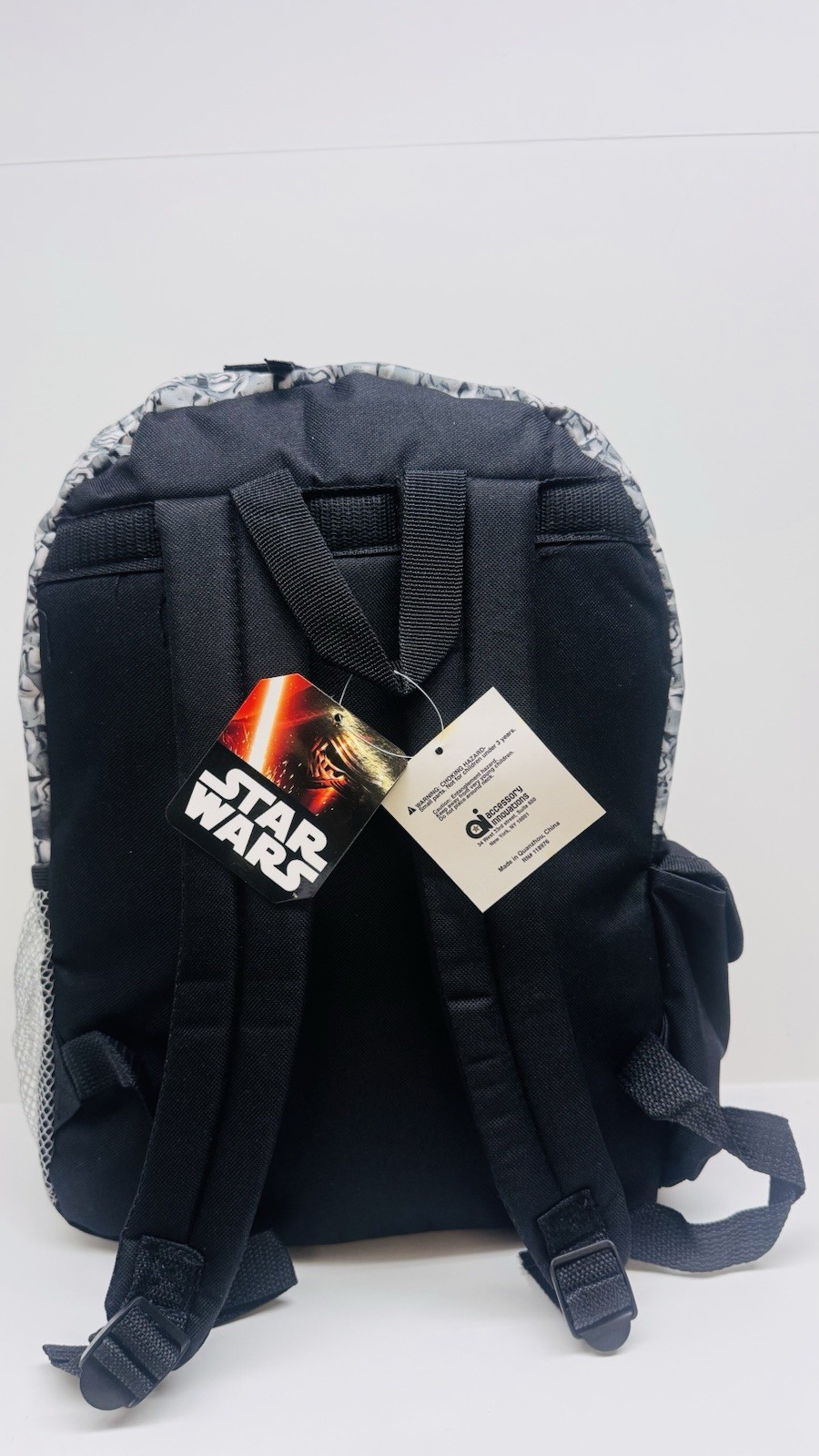 Disney Star Wars 16″ Backpack and matching Lunchbox (Brand New)