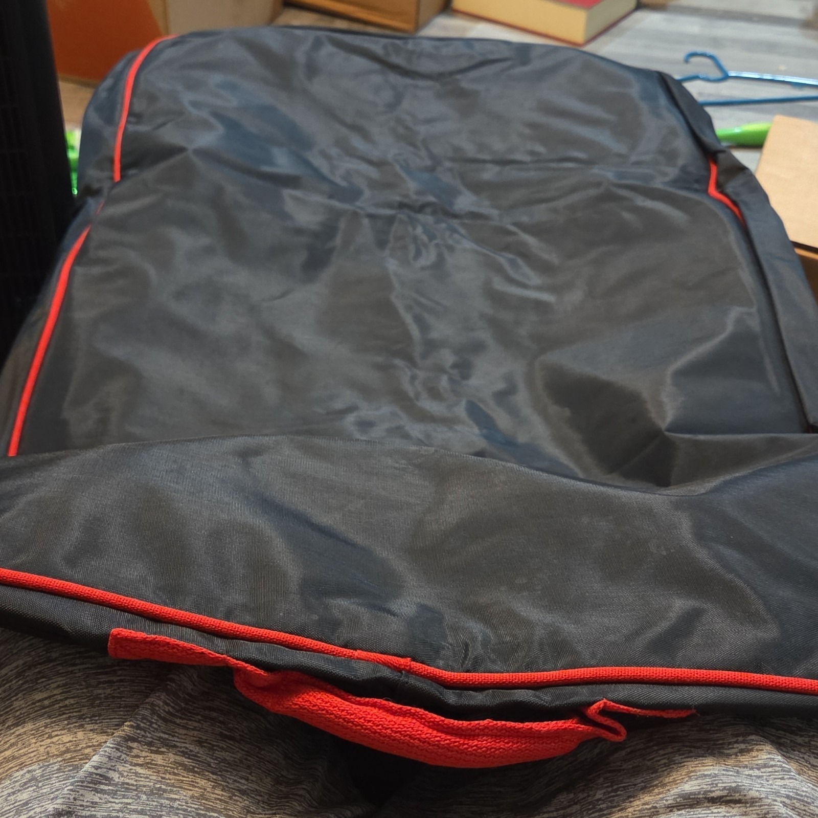 Benson & Hedges Black/Red Zip Garment Bag Folding Top Handle Travel Large