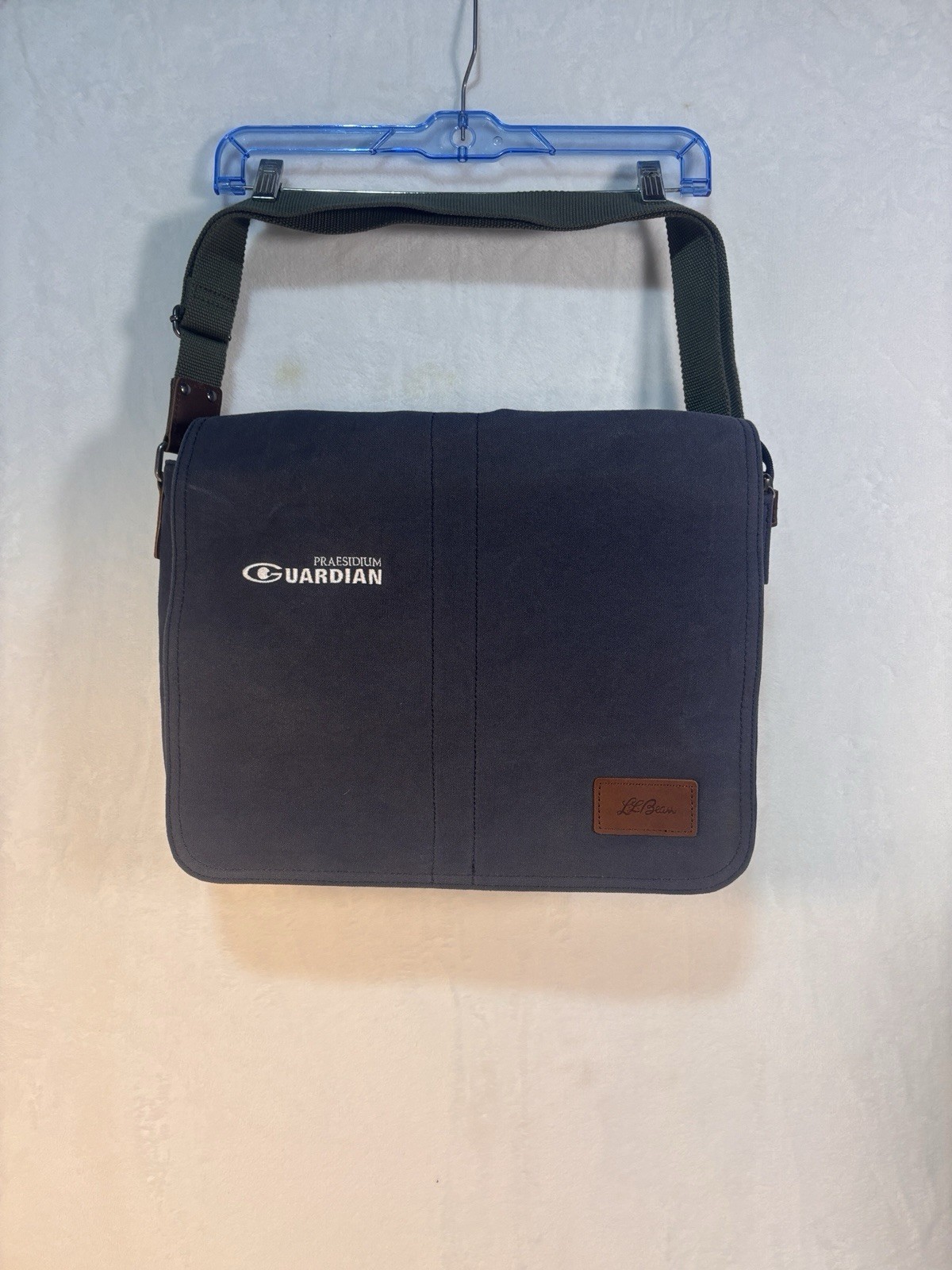 LL Bean Canvas Messenger Bag Navy Blue Plaid Lined Tech Laptop Sleeve G-Hook