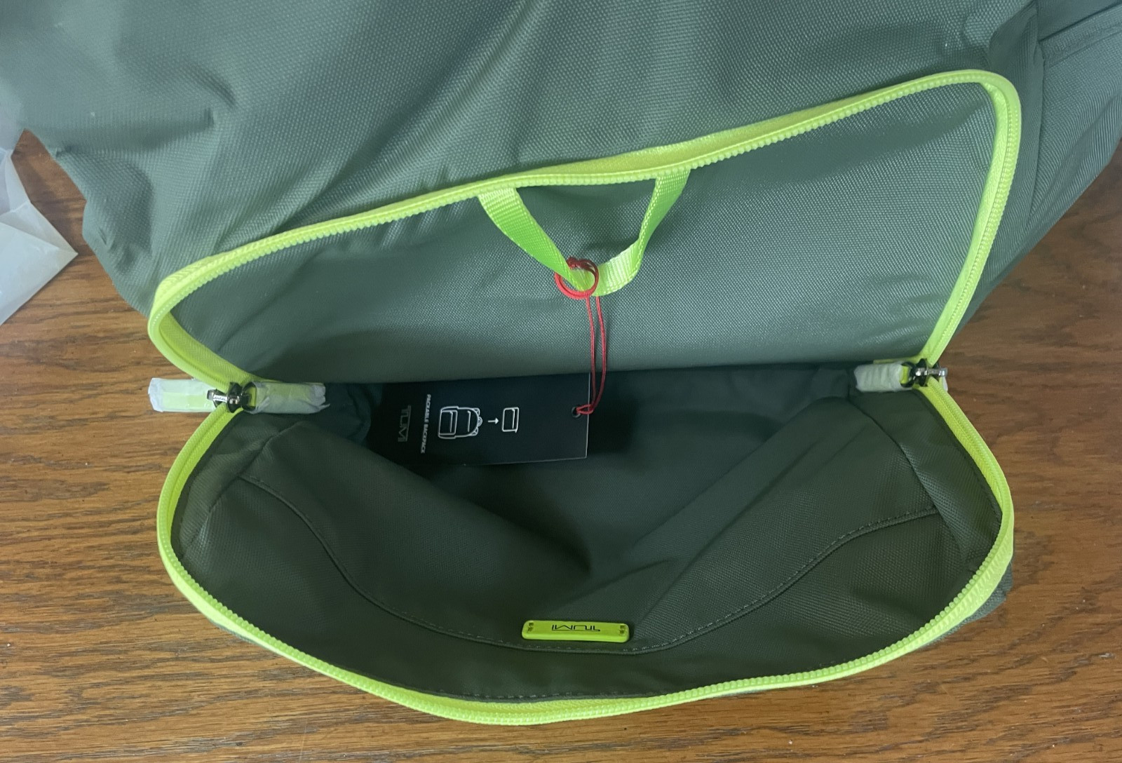NWT TUMI GREEN/LIME PACKABLE BACKPACK FOLDABLE SHOULDER LARGE BAG TRAVEL CARRYON