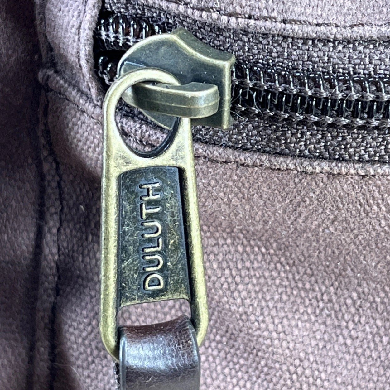 Duluth Trading Co Brown Canvas Pockets Drawstring Backpack Magnetic Top Closure