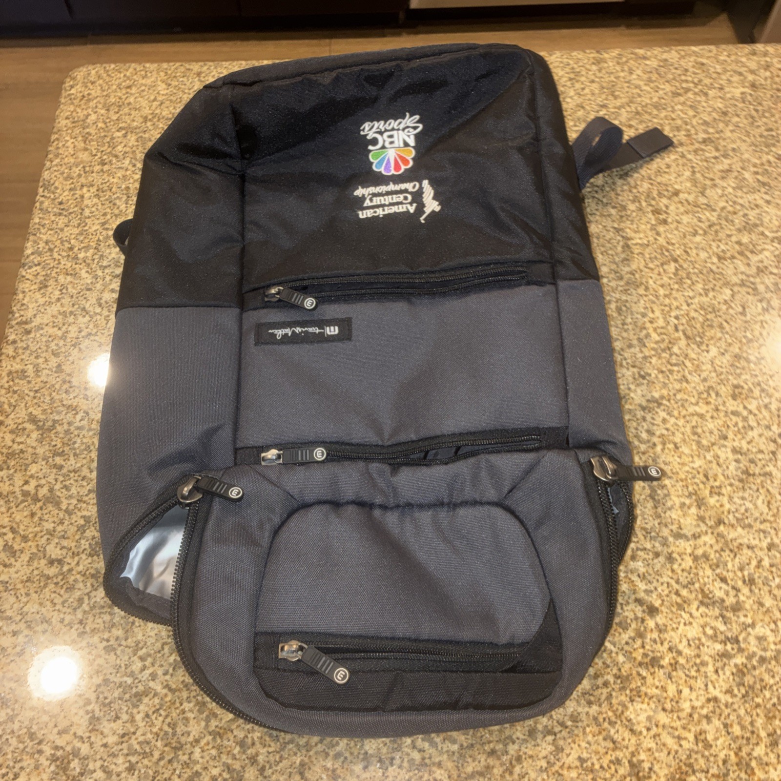 Travis Mathew Koolie Cooler/Backpack Black & Gray Golf Sport Branded Great Condi