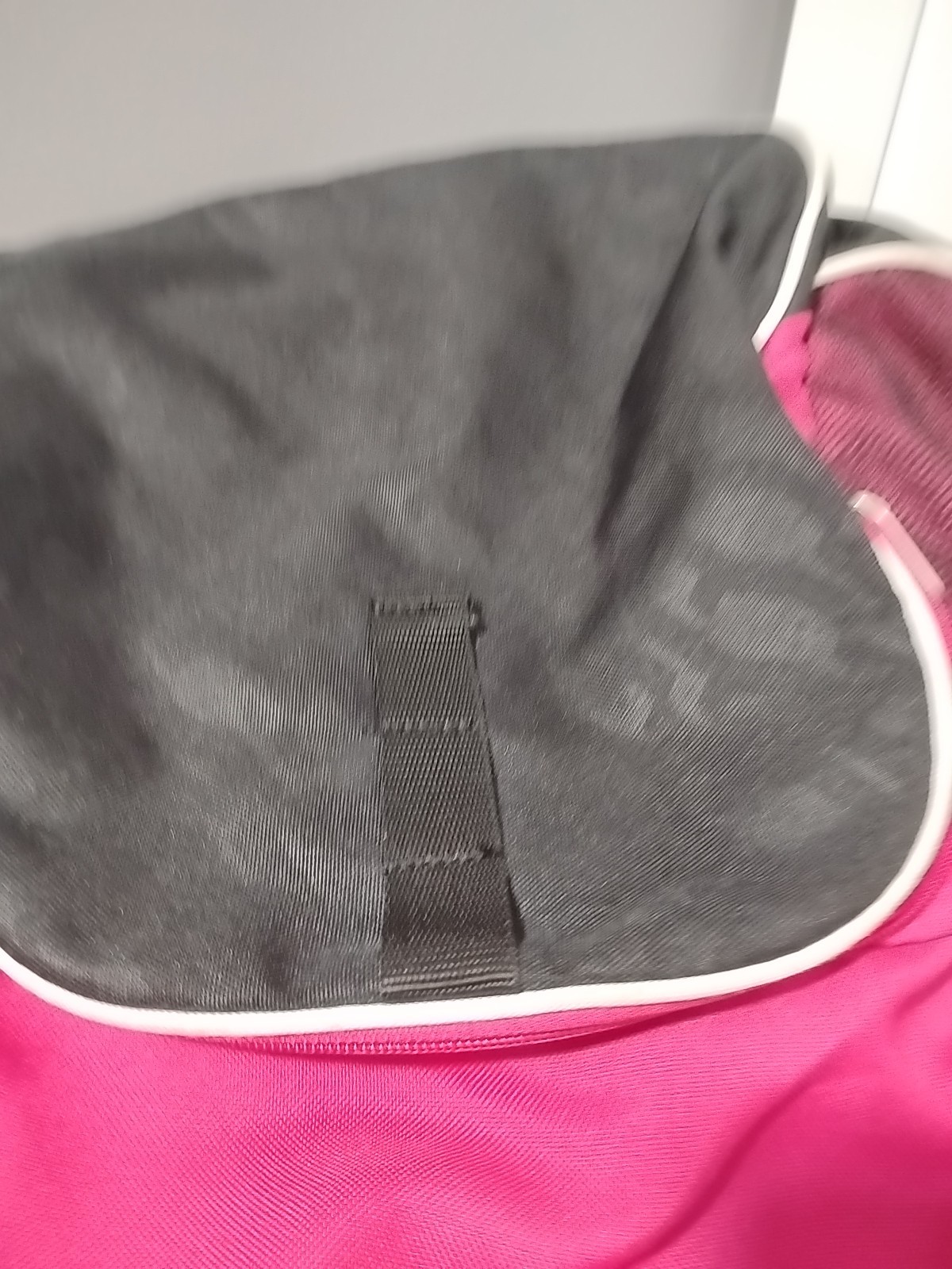 Nike Brasilia 6 XL Backpack Gym Bag Pink Black White 4 Sets Zippers