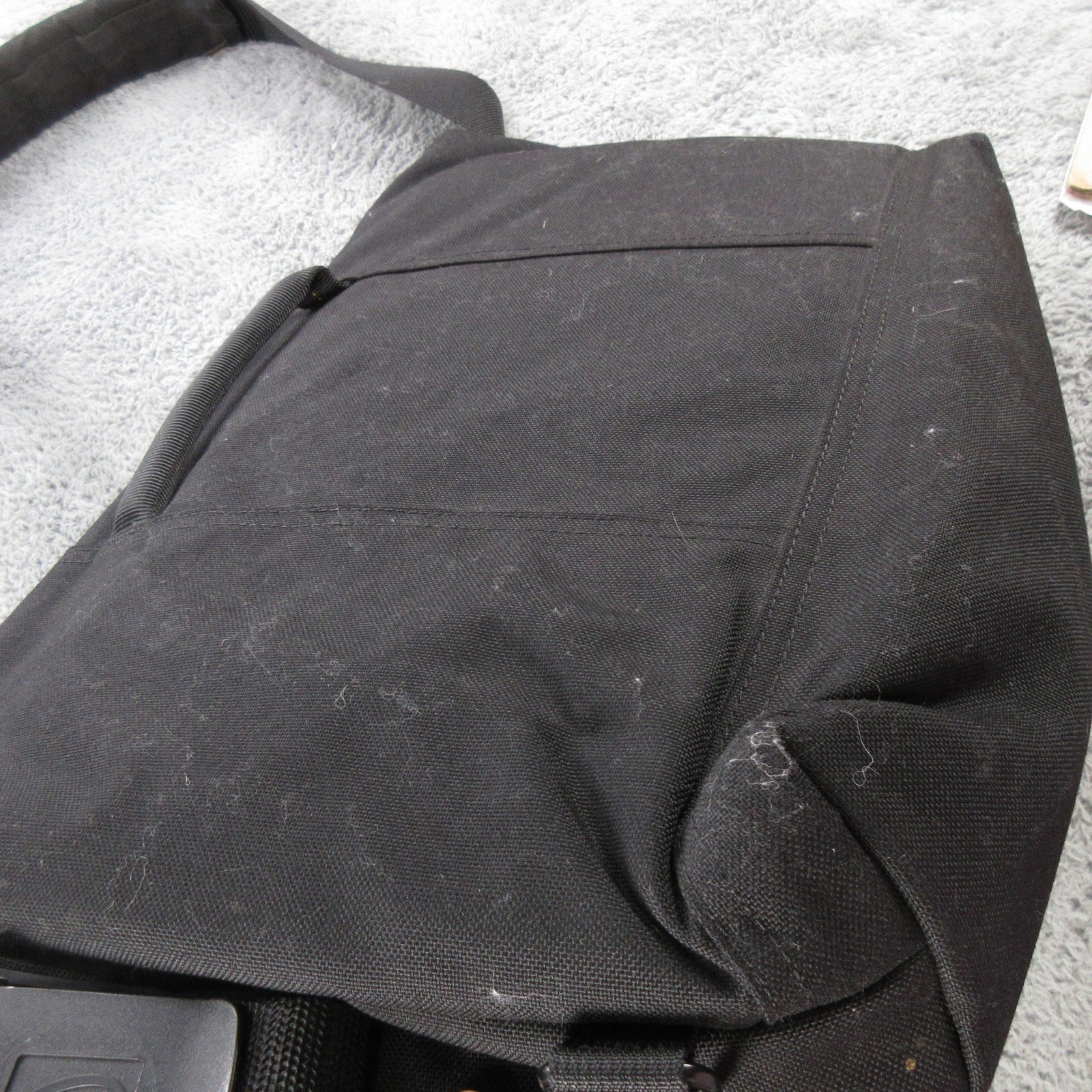 Timbuk2 Messenger Bag Medium Black Nylon Laptop Work Travel Shoulder Crossbody