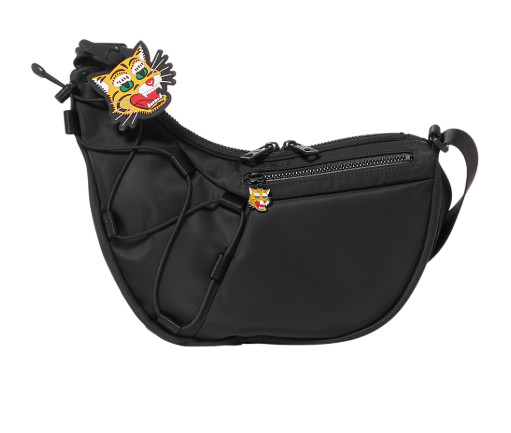 Onitsuka Tiger Small Messenger Bag Black Shoulder Bag Tiger Charm 3183B104