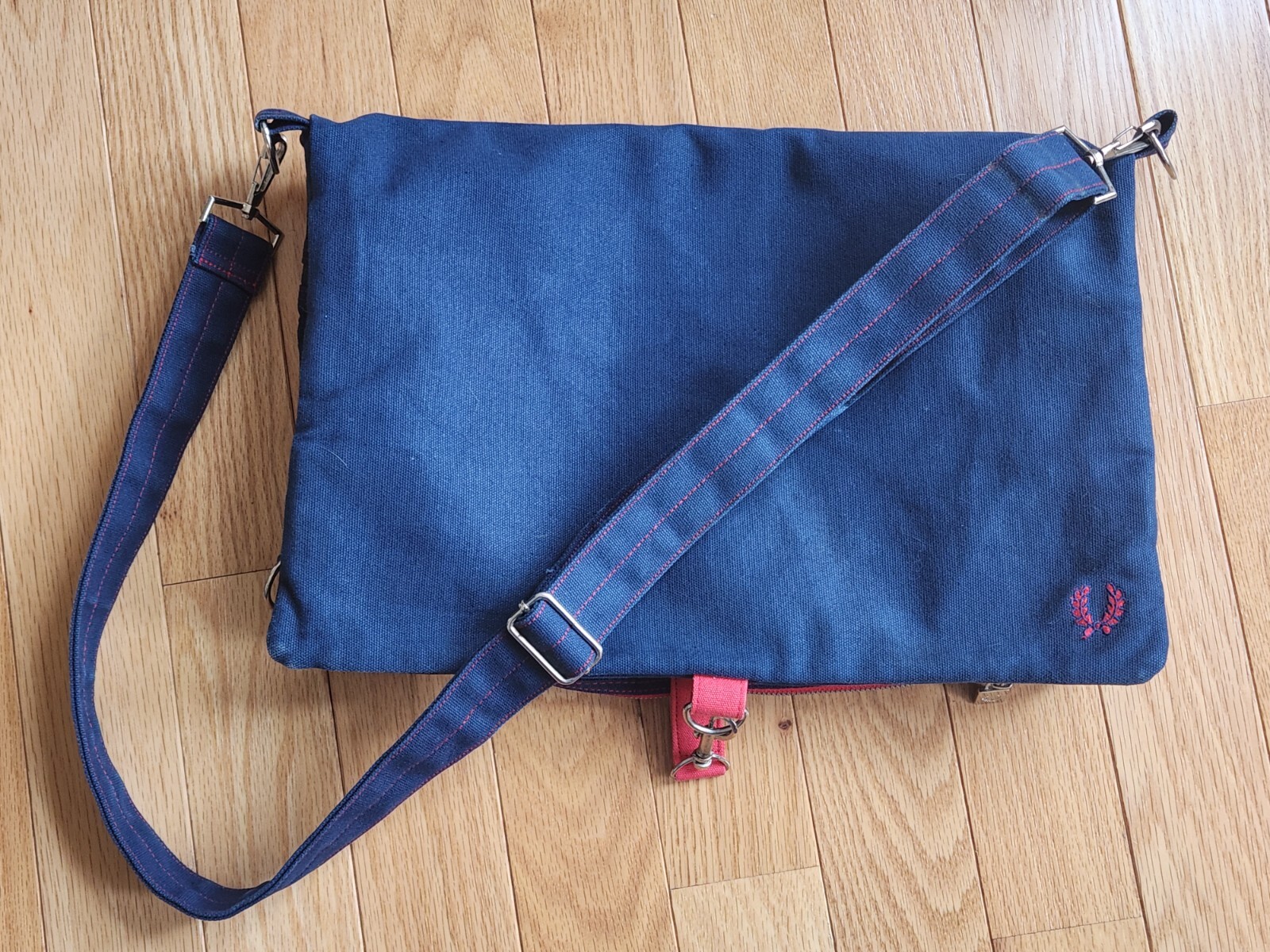 Fred Perry Navy Blue Red Canvas 2-fold Messenger Bag Crossbody