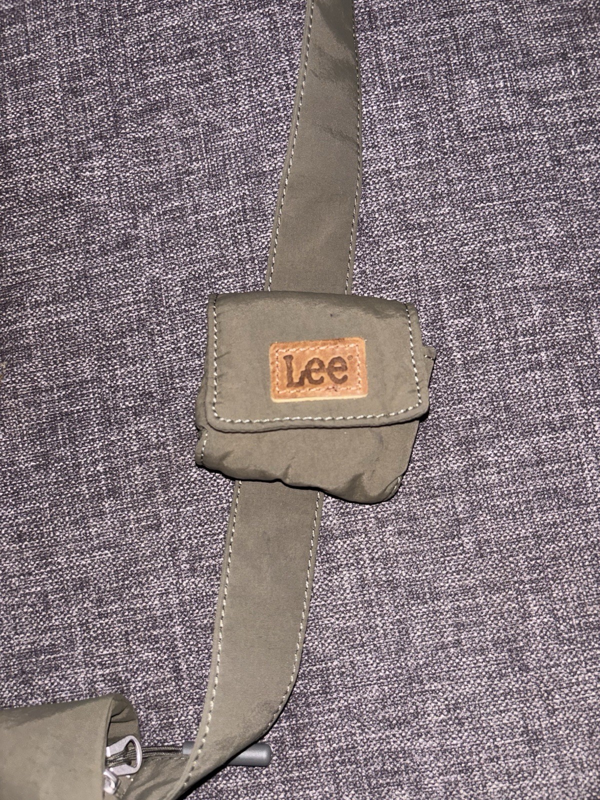 Lee Green Solid Crossbody Bag Zip Closure Adjustable Strap Pockets Travel
