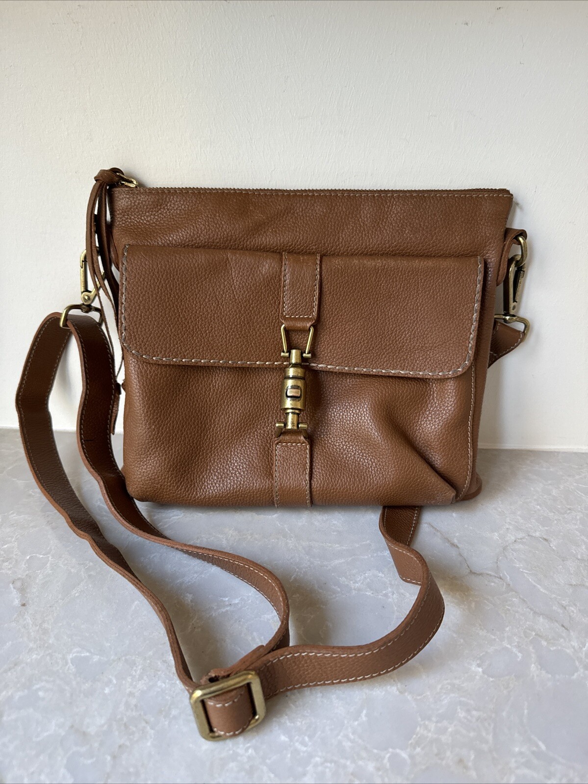Roots Canada Cognac Brown Camel Leather Crossbody Purse Shoulder Bag Brass Lock