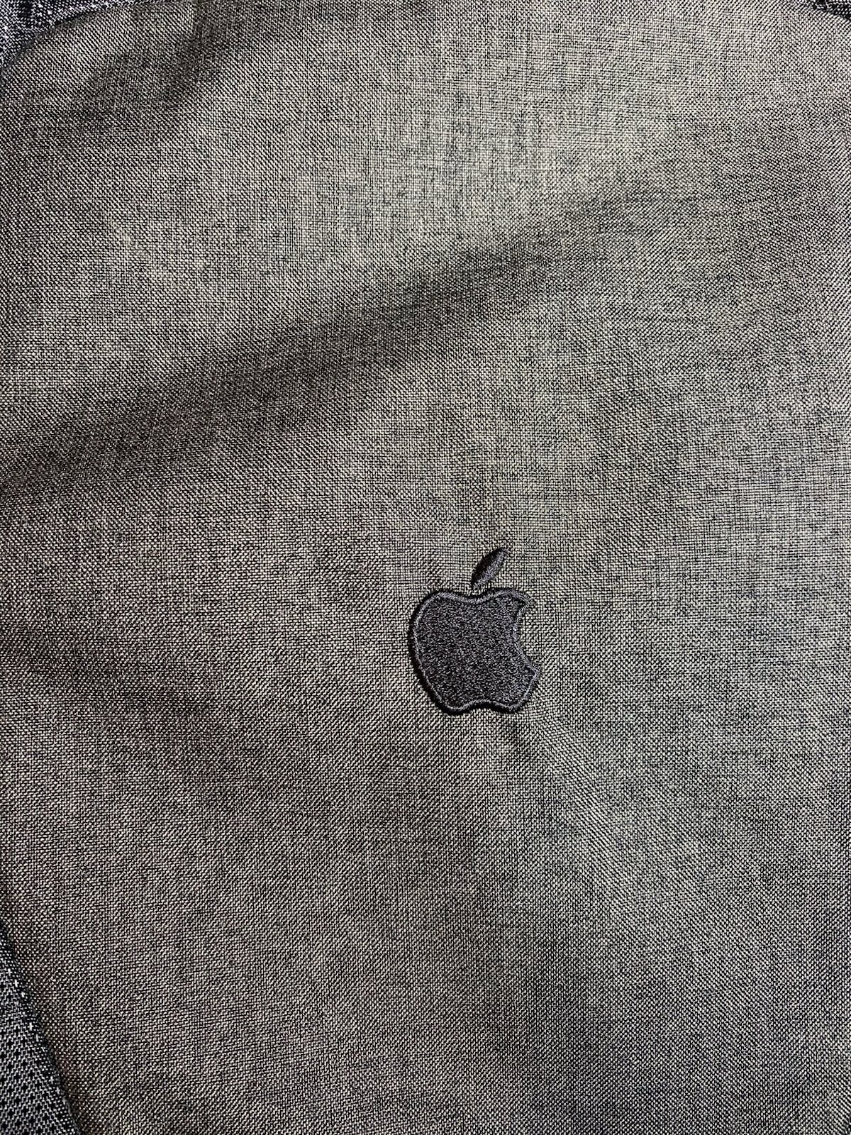 Leed’s Grey/Black Apple Backpack With USB Port/cable