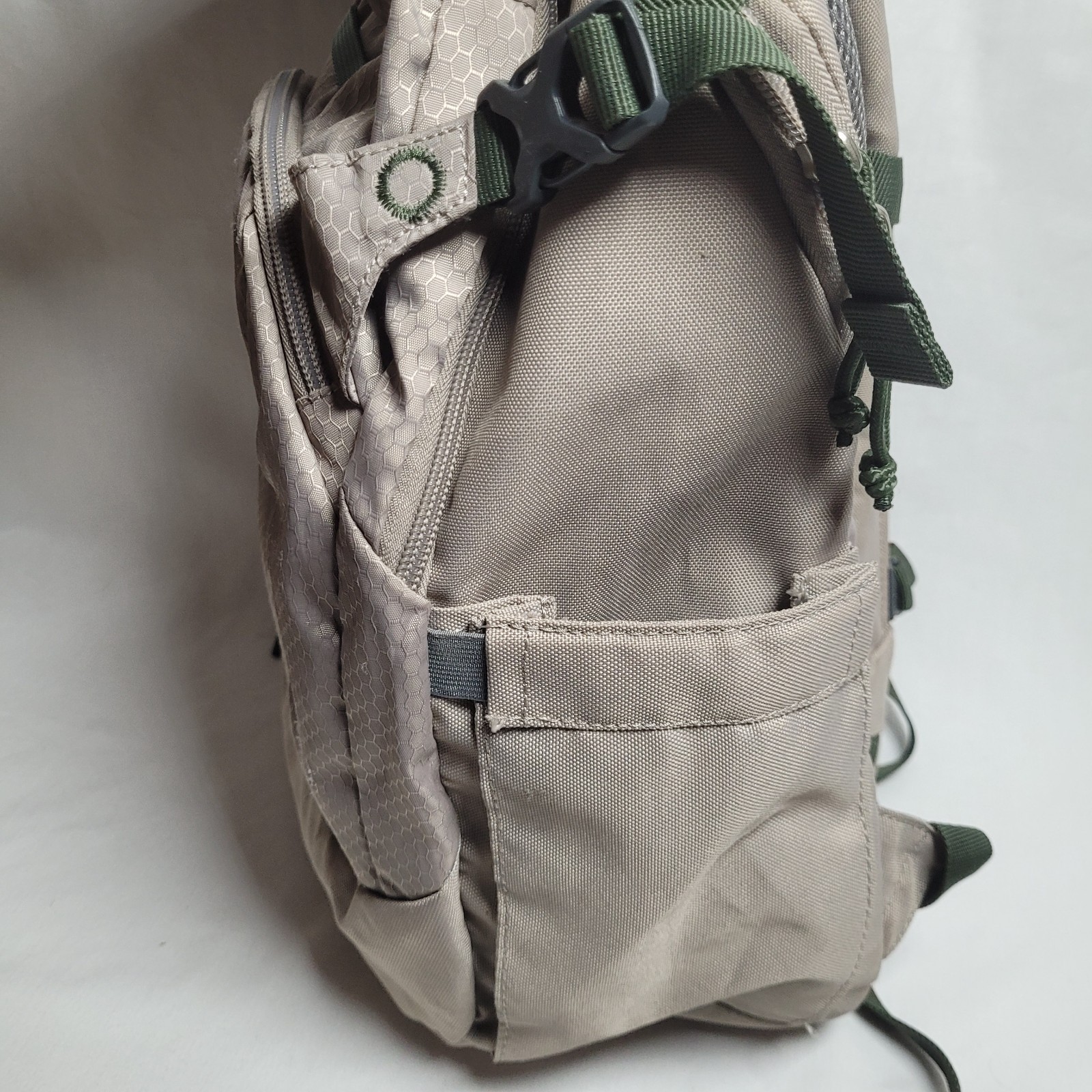 Ozark Trail Denton 20L Backpack Gray Beige Hiking Daypack Laptop School Travel