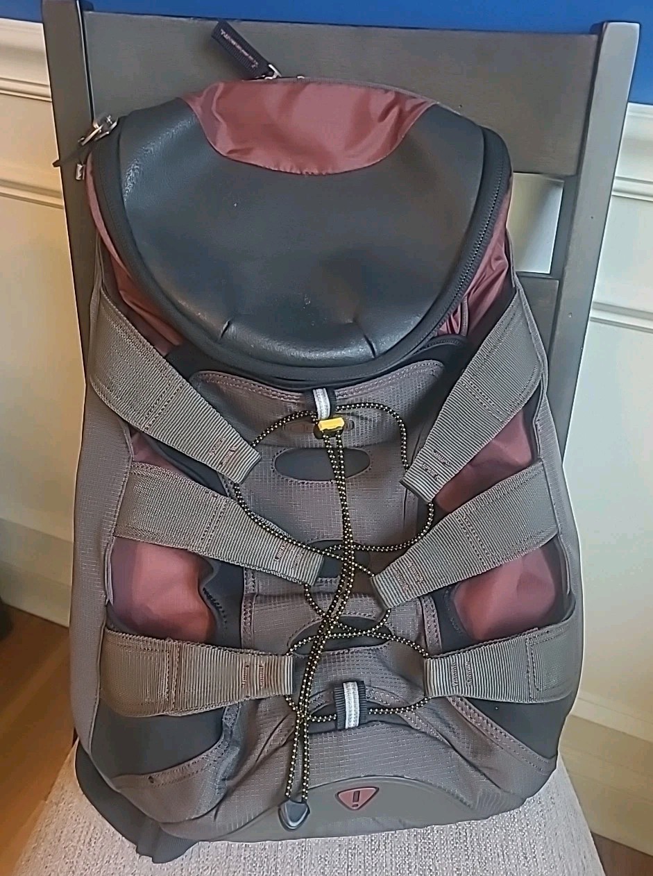 Keen Hybrid Transport Backpack Black/Green/Burgundy Padded