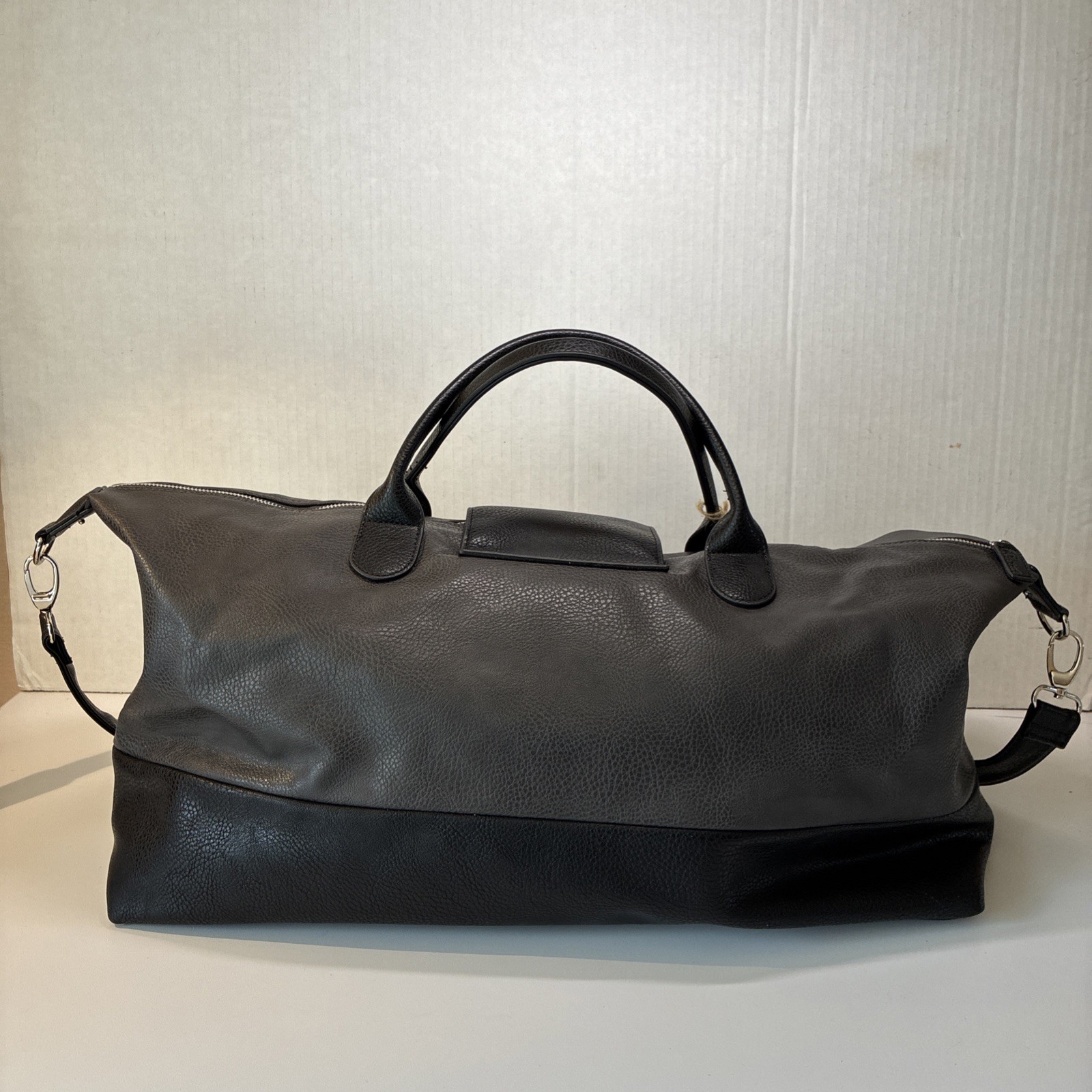 Brouk and Co Alpha Duffel Bag Luxurious Vegan Leather Black/Grey MSRP $156