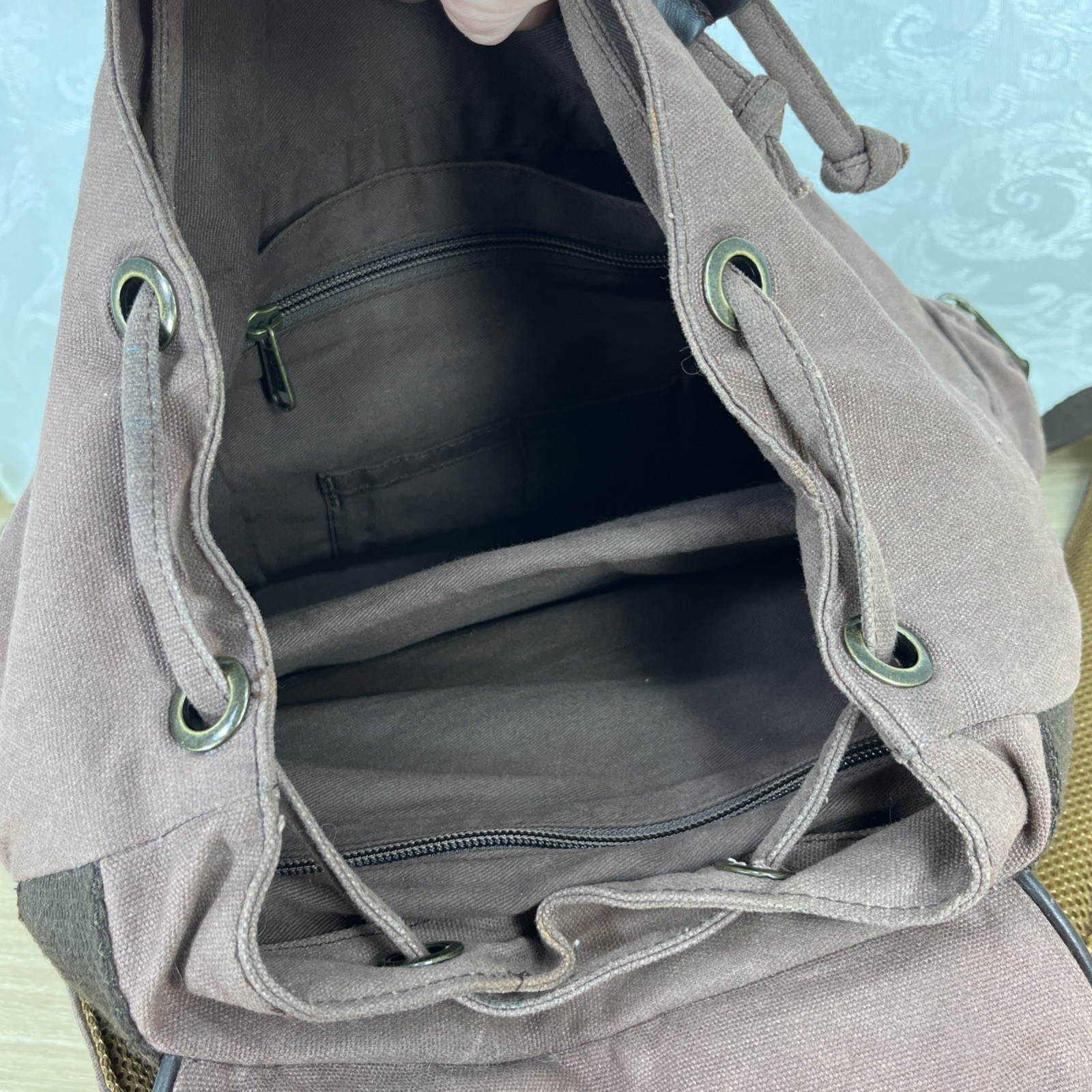 Duluth Trading Co Brown Canvas Pockets Drawstring Backpack Magnetic Top Closure