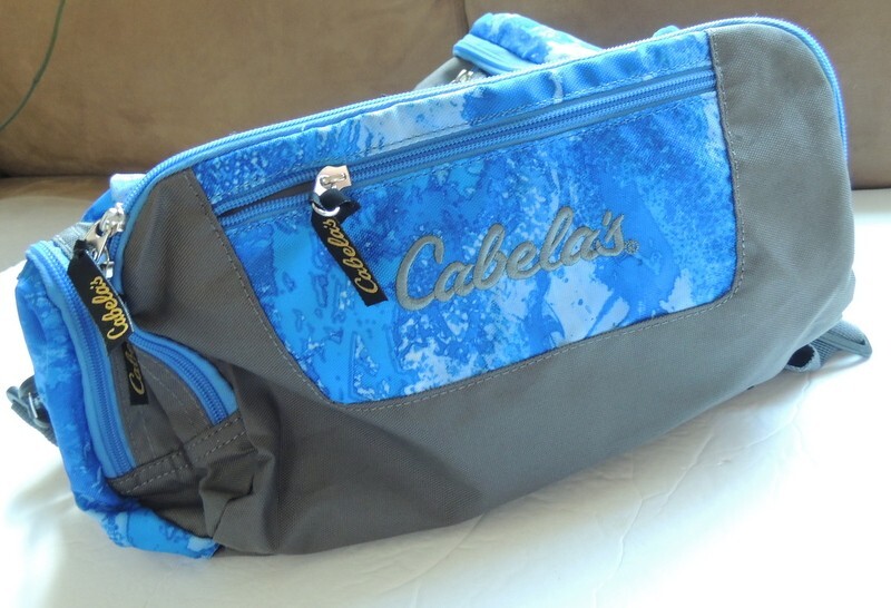 Cabela’s 14x10x8 Duffel Bag Gray With Padded Shoulder Strap Zippers NWOT Small