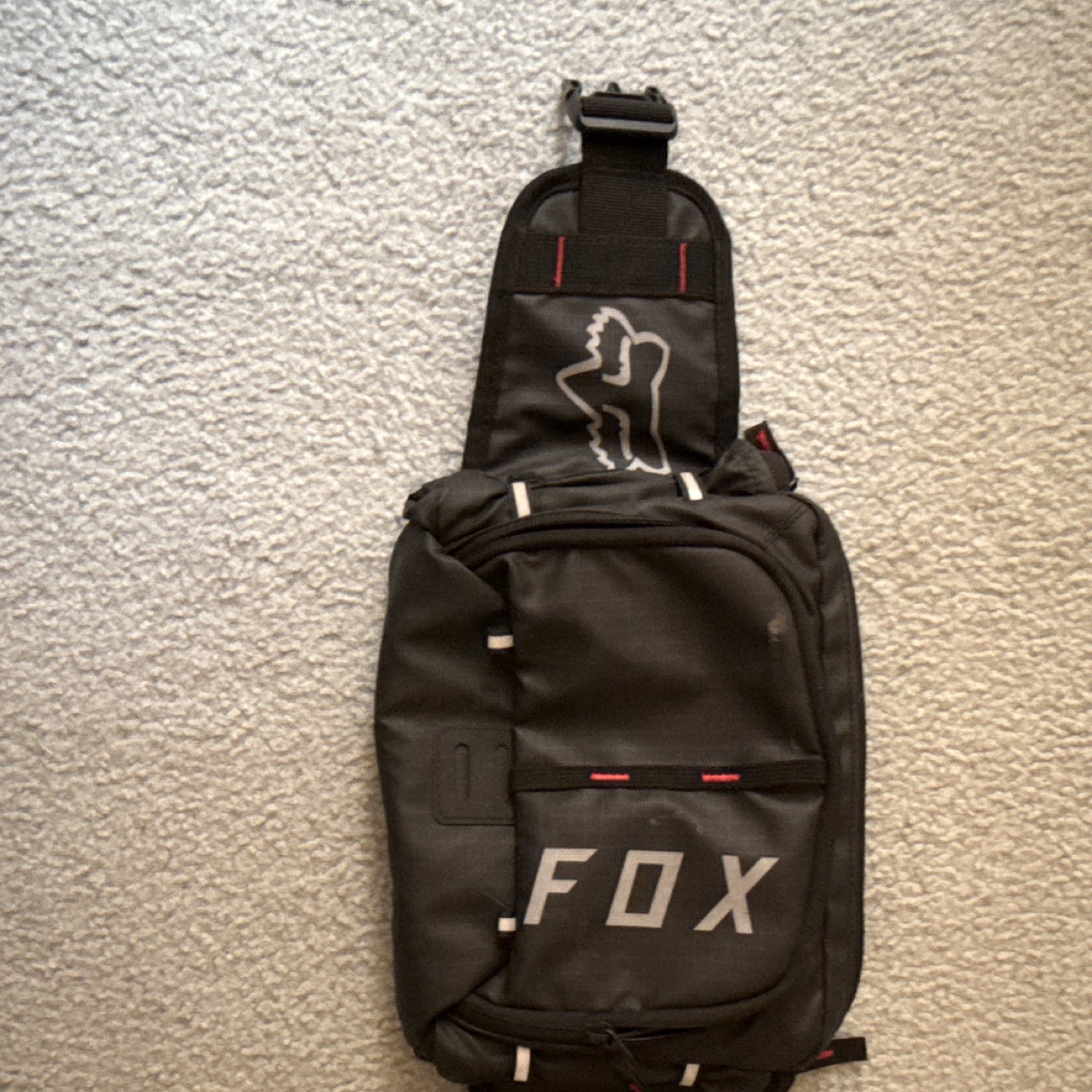 Fox Black Small Sling Crossbody Bag Zip Closure Adjustable Strap Pockets