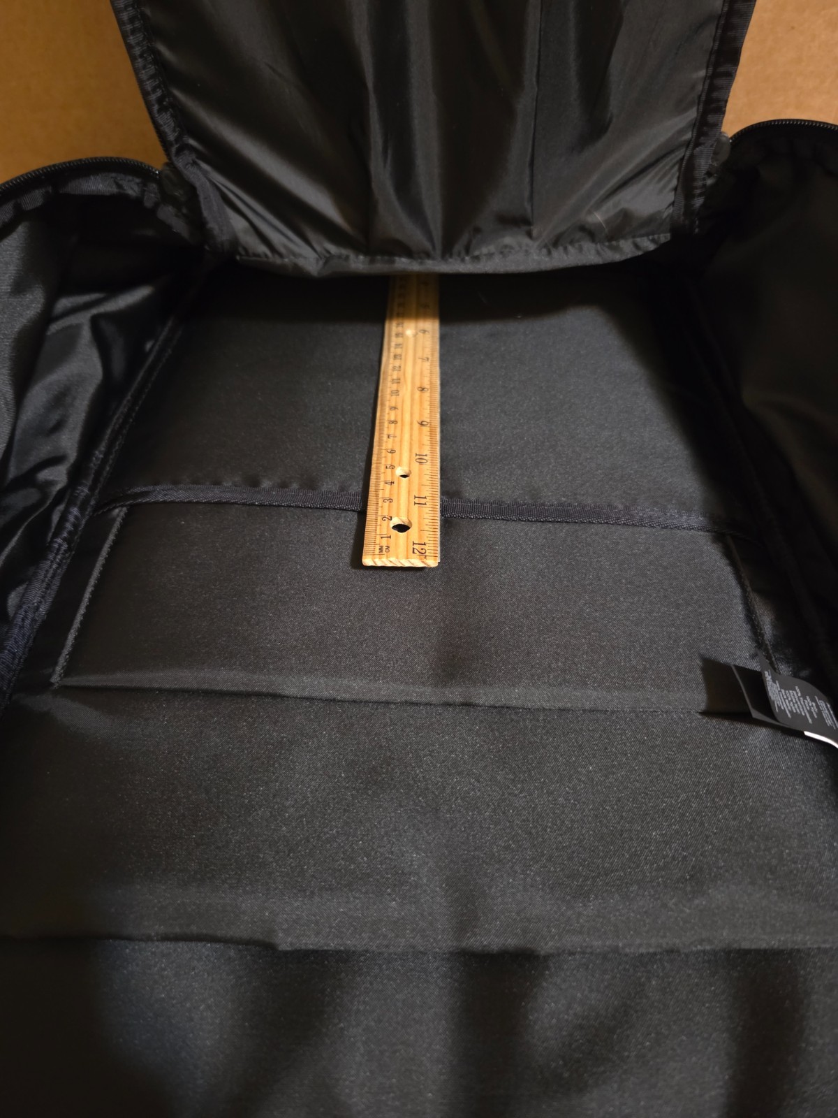 Lululemon More Miles Everyday Backpack Grey Black 25.5L 17″ Laptop